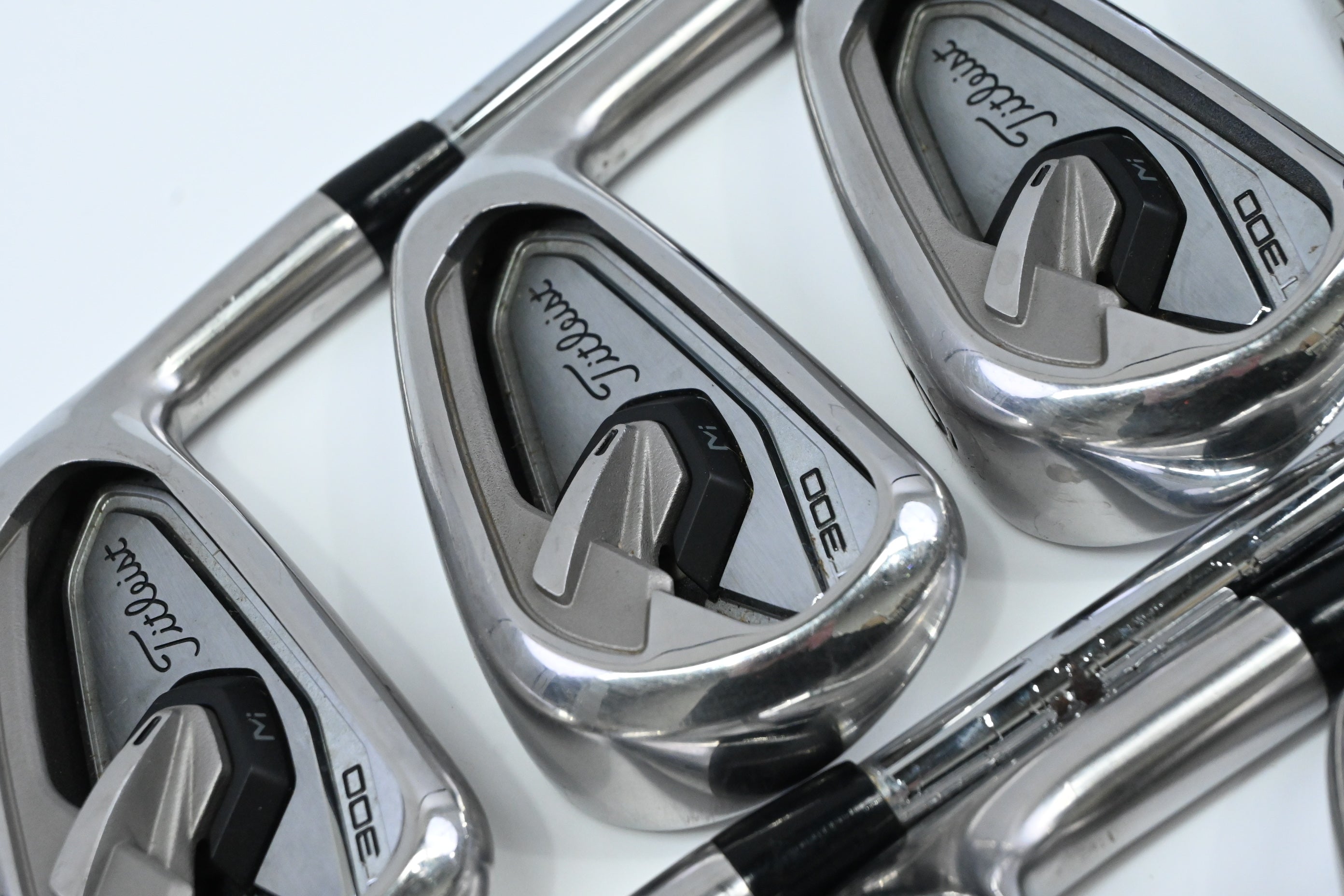 Titleist T300 2019 Irons / 4-PW / Regular Flex AMT Red R300 Shafts