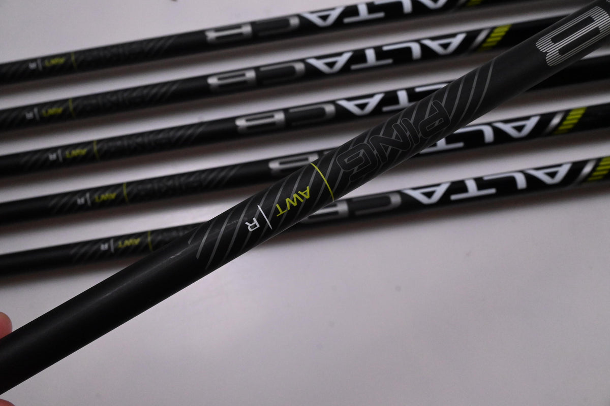 Ping G730 Irons / 6-PW+GW / Blue Dot / Regular Flex Ping Alta CB Black Shafts