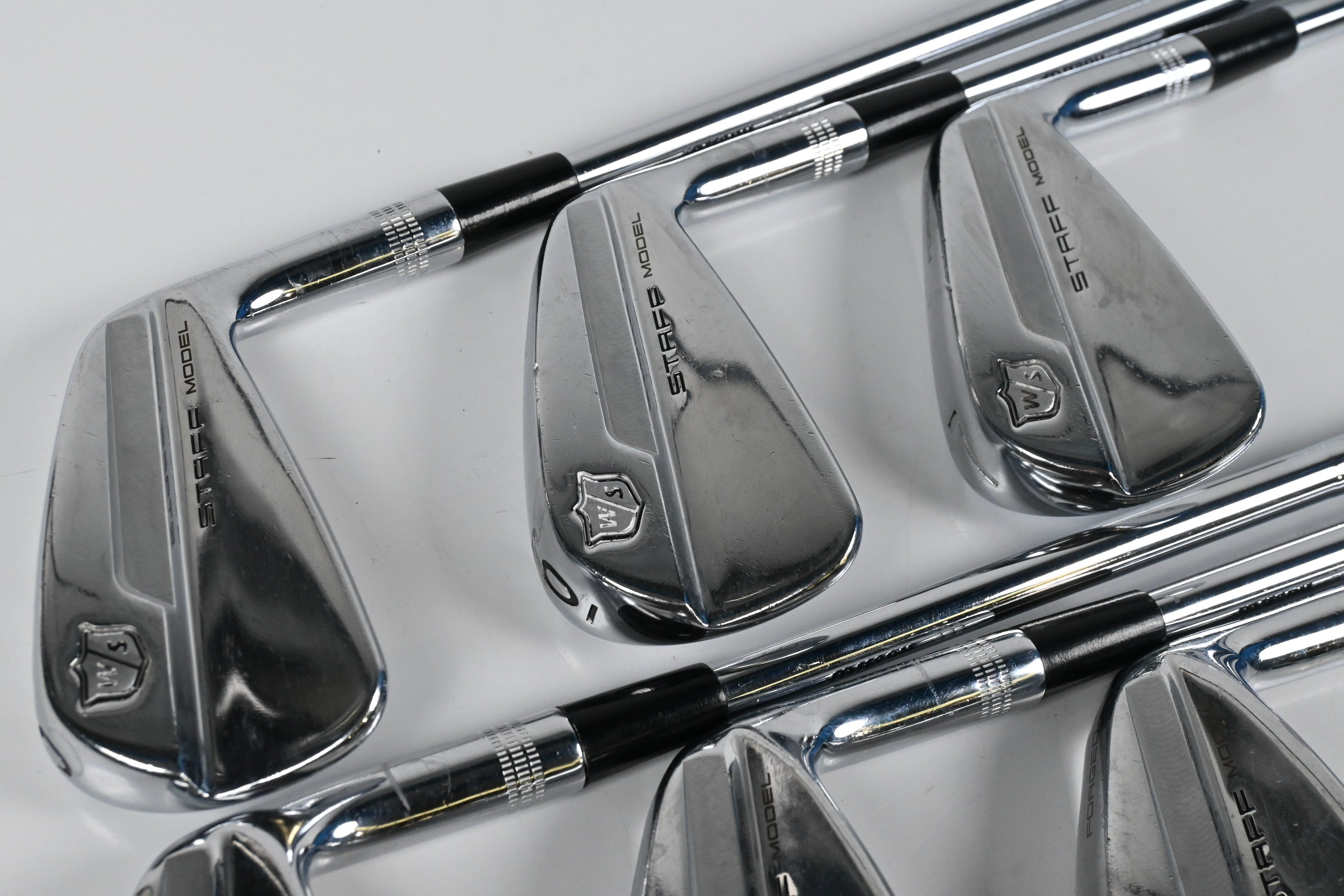 Wilson Staff Model Blade 2019 Irons / 5-PW / Stiff Flex KBS Tour 105 Shaft