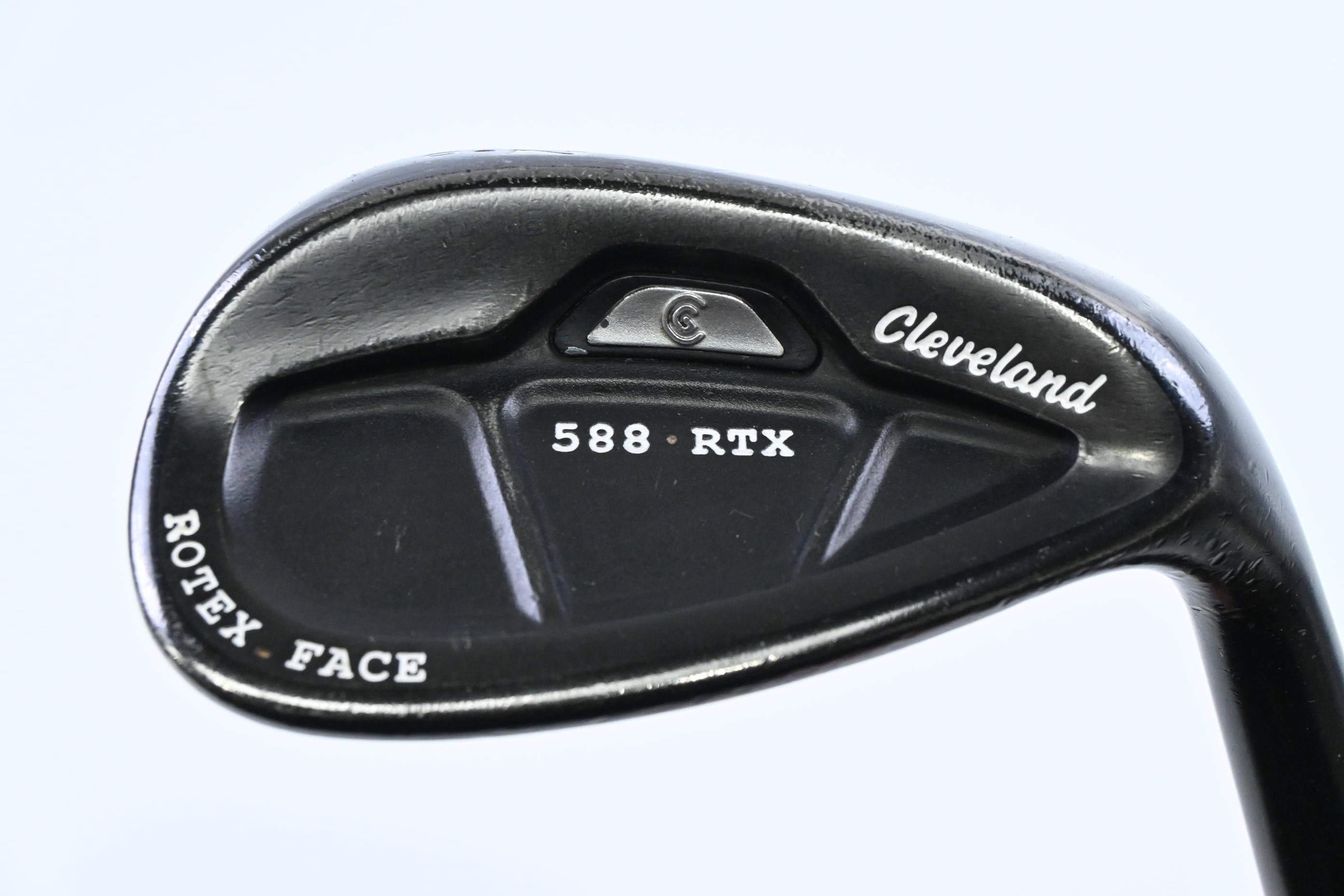 Cleveland 588 RTX Gap Wedge / 52 Degree / Wedge Flex Dynamic Gold Shaft