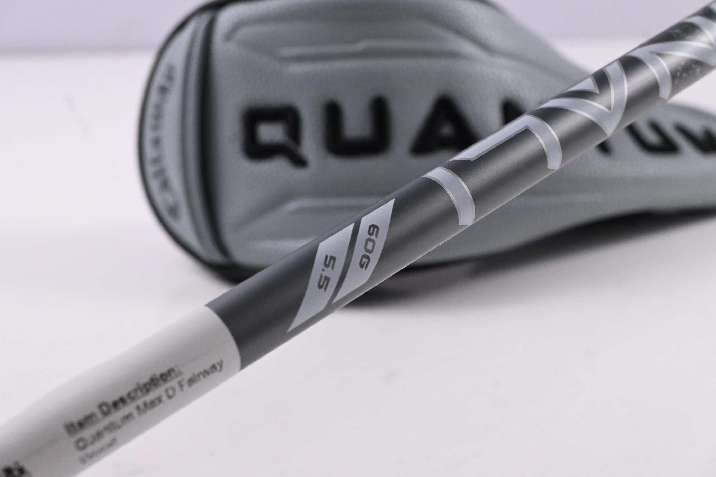 Callaway Quantum Max D #5 Wood / 18 Degree / Regular Flex Denali Frost Silver 60