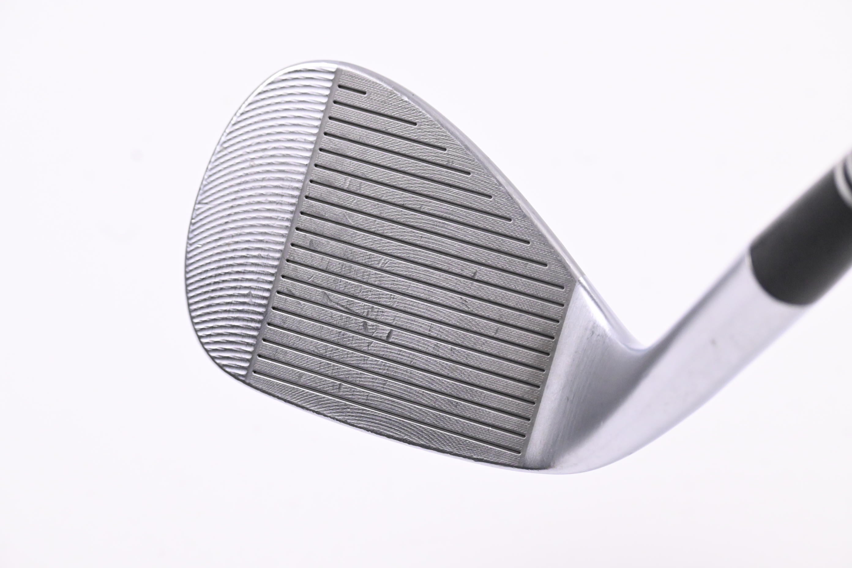 Cleveland RTX 6 Zipcore Gap Wedge / 52 Degree / Wedge Flex Dynamic Gold Spinner