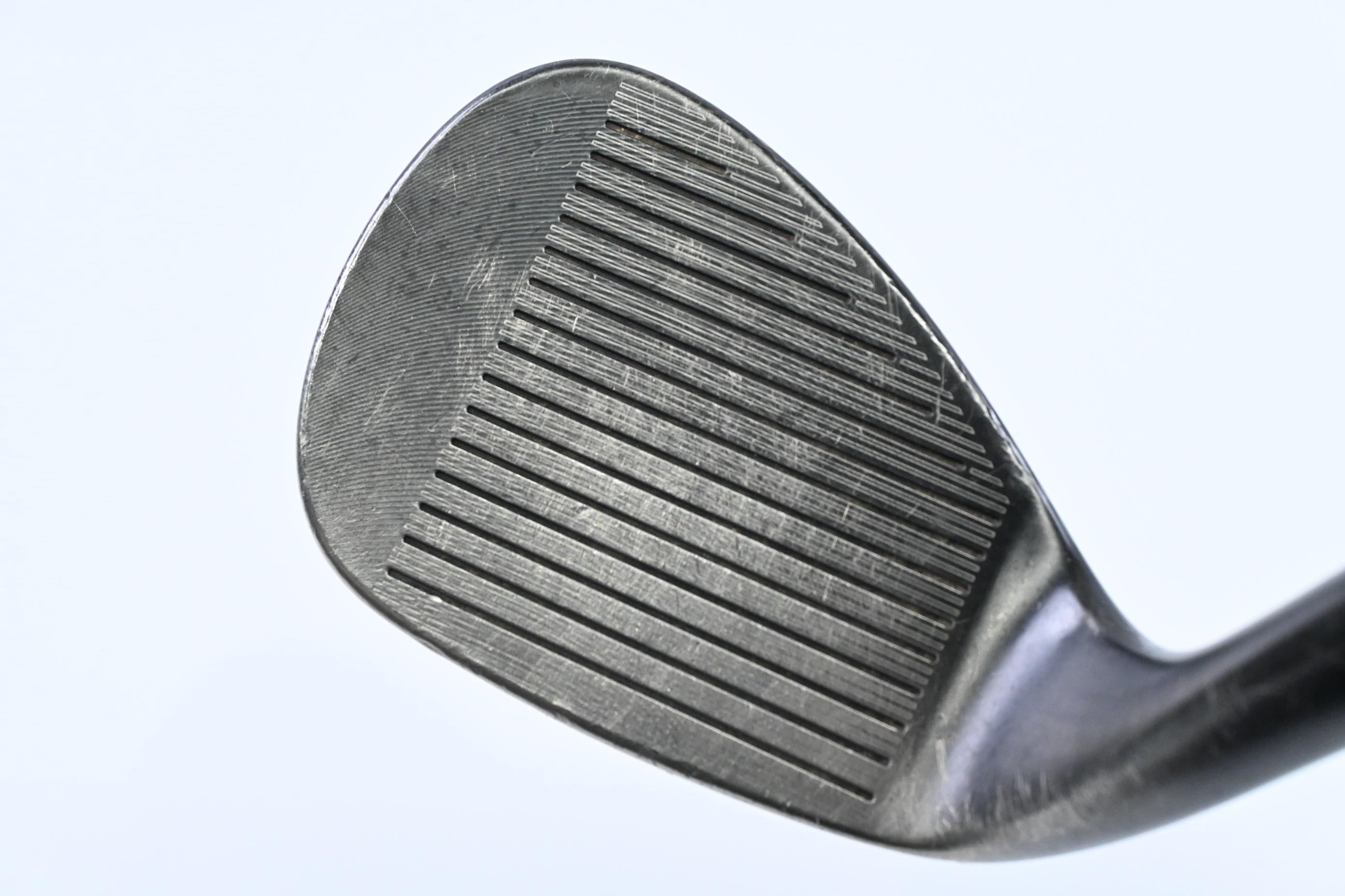 Cleveland 588 RTX Gap Wedge / 52 Degree / Wedge Flex Dynamic Gold Shaft