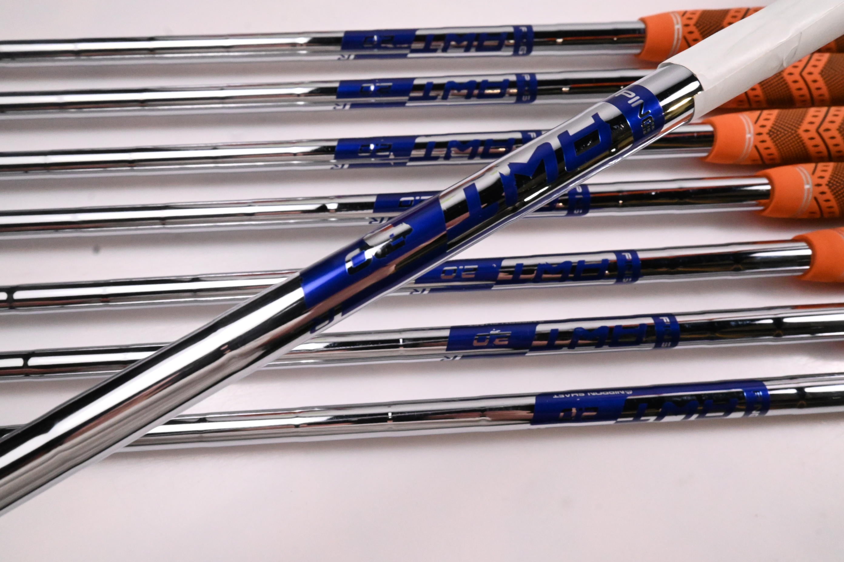 Ping G700 Irons / 5-PW+GW+SW / Orange Dot / Regular Flex Ping AWT 2.0 Shafts