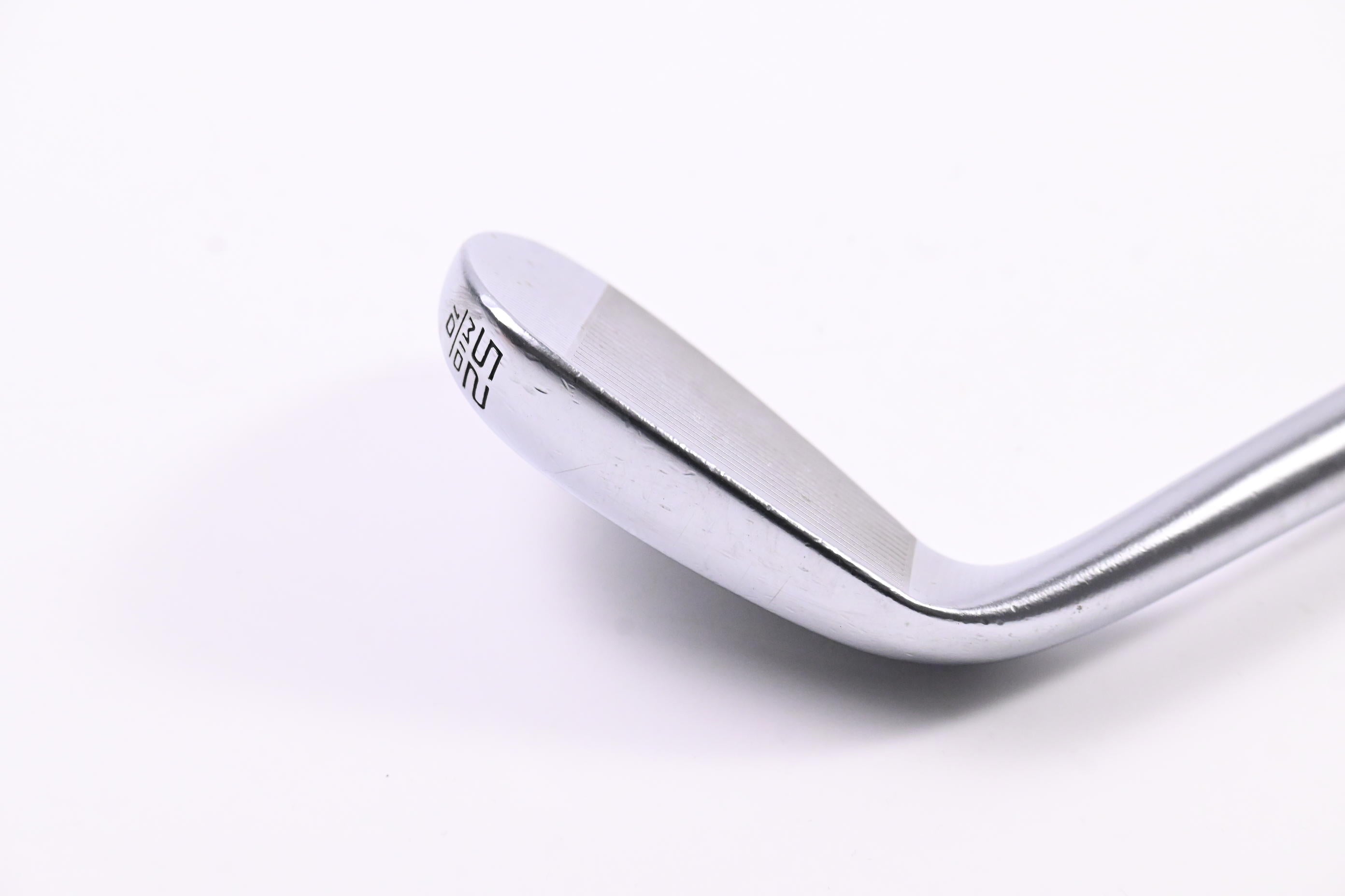 Cleveland RTX 6 Zipcore Gap Wedge / 52 Degree / Wedge Flex Dynamic Gold Spinner