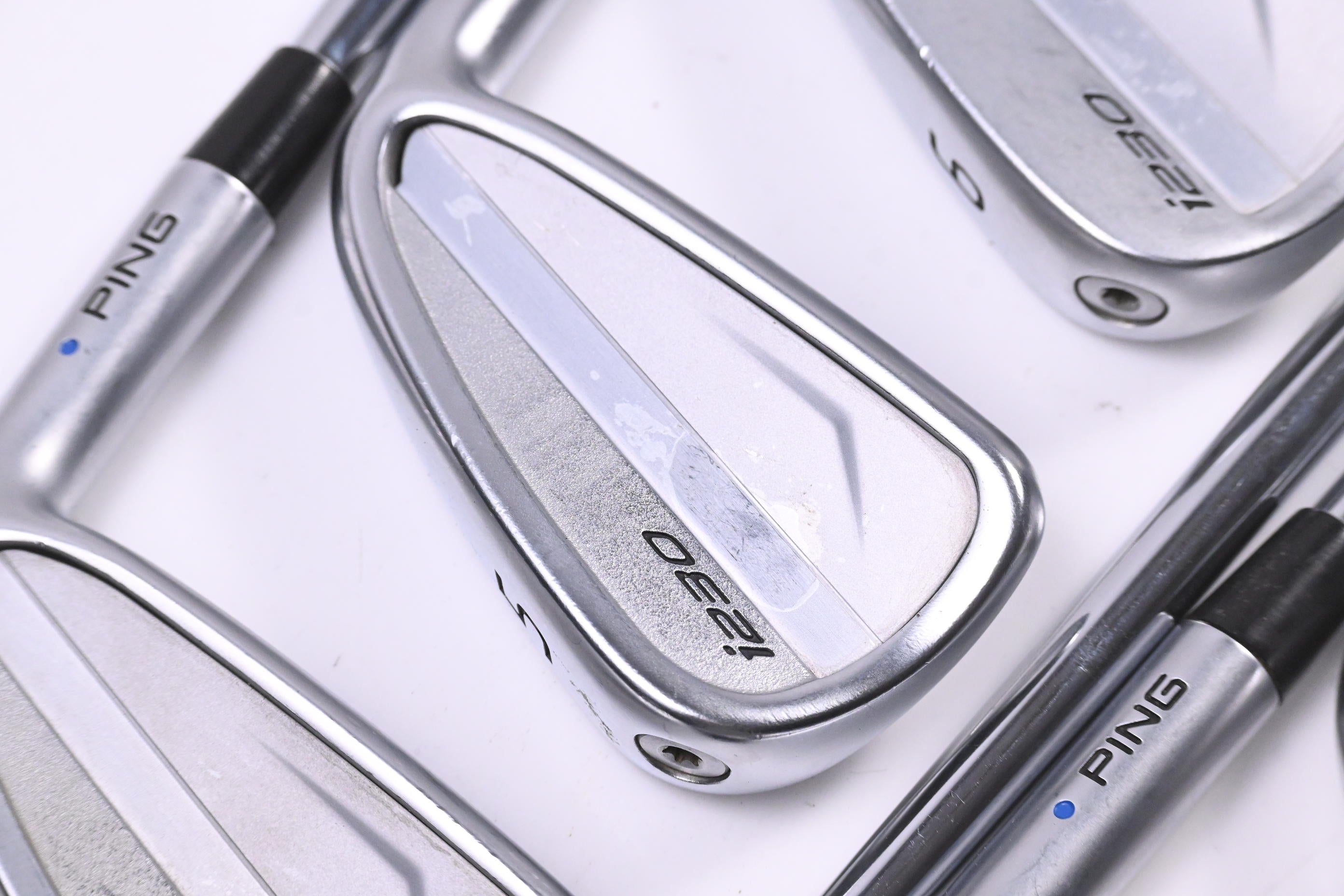 Ping i230 Irons / 4-PW / Blue Dot / Stiff Flex Dynamic Gold 105 S300 Shafts