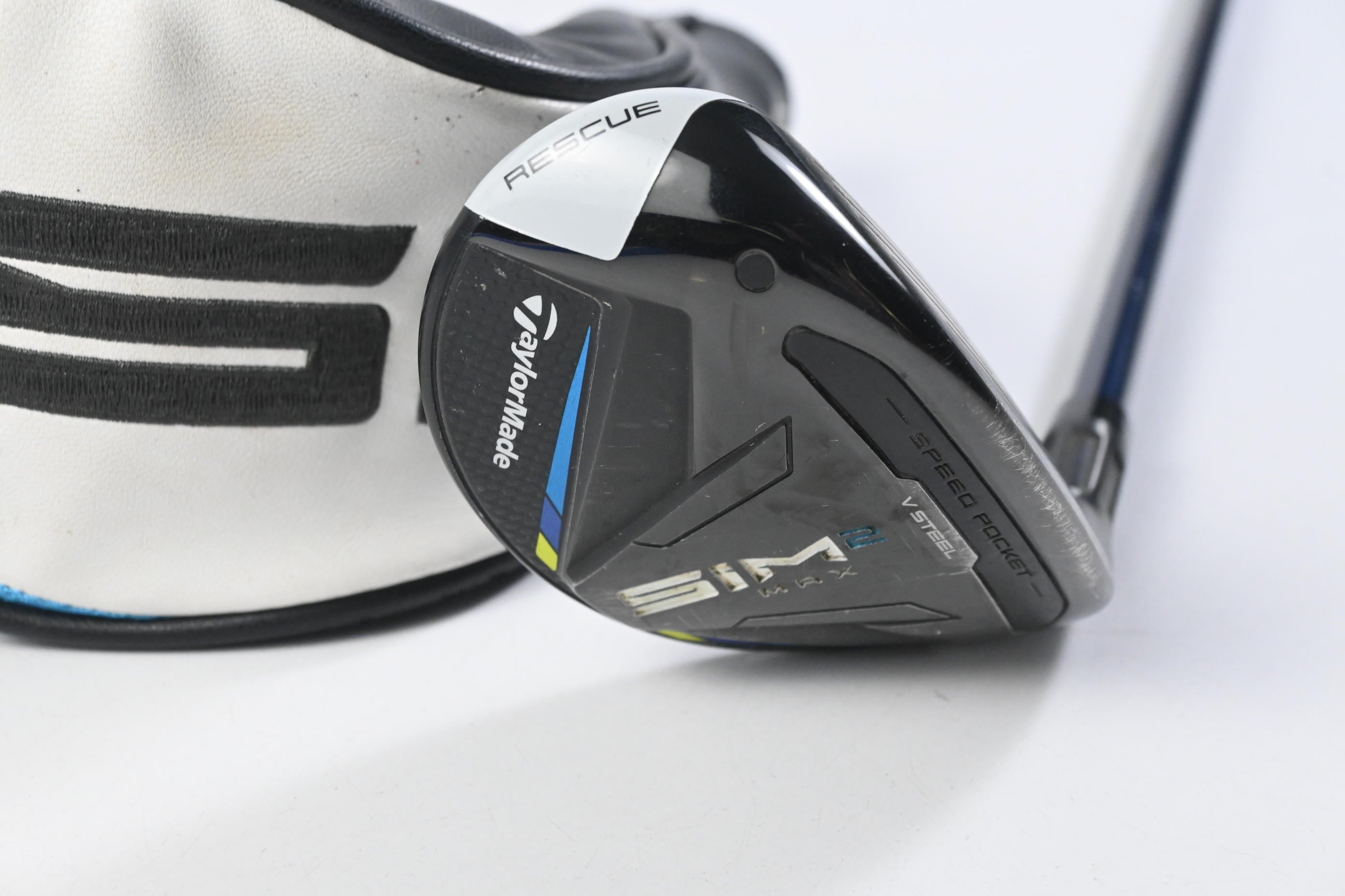 Taylormade SIM2 Max #4 Hybrid / 22 Degree / Senior Flex Ventus Blue 5 Shaft