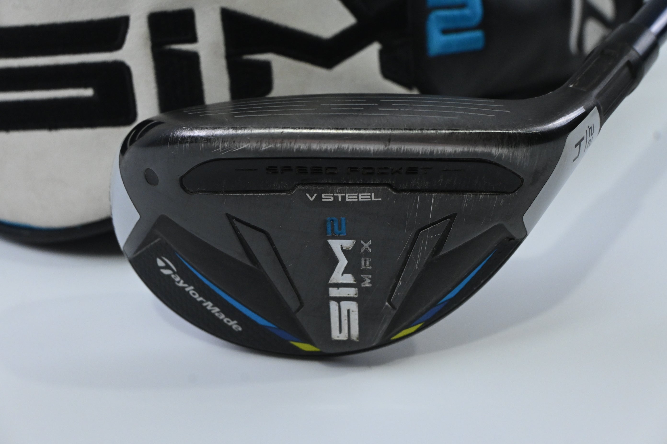 Taylormade SIM2 Max #4 Hybrid / 22 Degree / Senior Flex Fujikura Ventus Blue 5