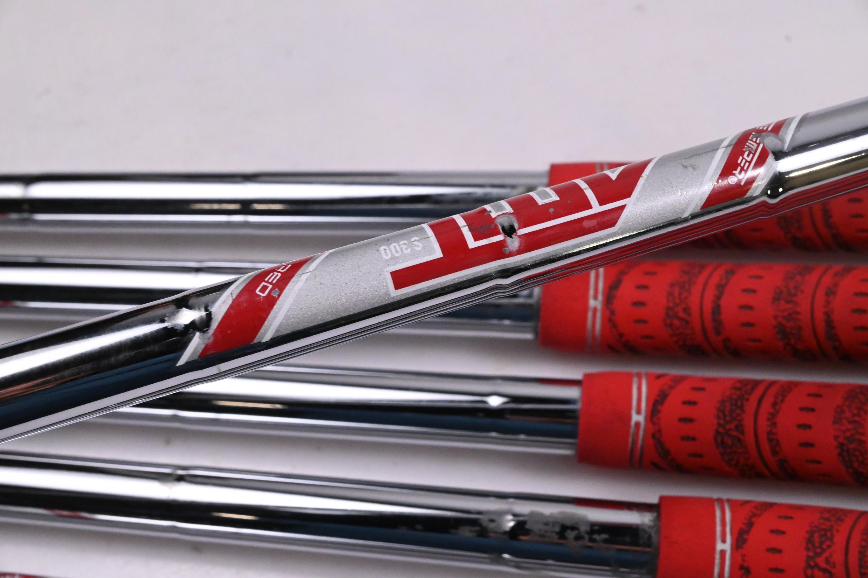 Titleist T200 2019 Irons / 4-PW / Stiff Flex AMT Red S300 Shafts