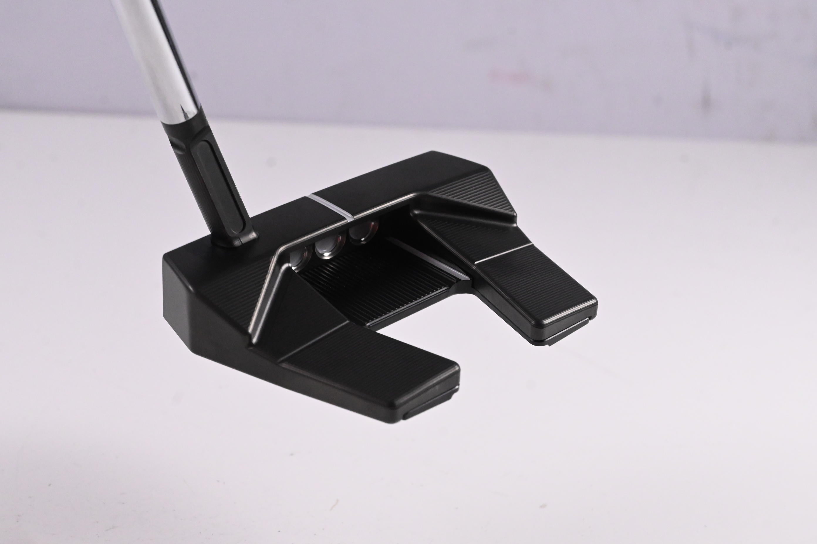 Scotty Cameron 2024 Phantom 5.5 Putter / 33 Inch