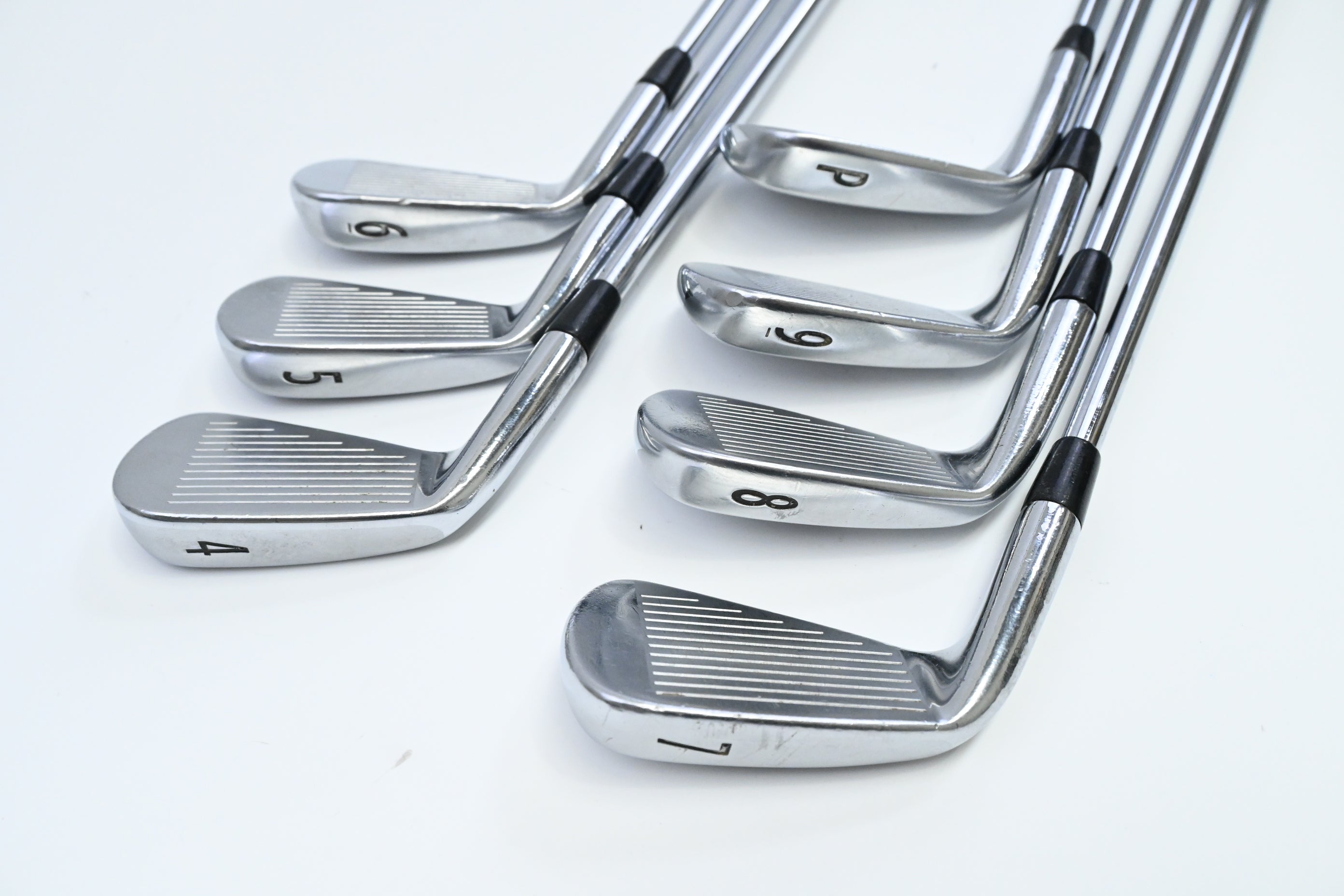 Titleist 712 AP2 Irons / 4-PW / Stiff Flex Dynalite Gold XP S300 Shafts