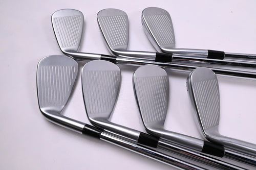 Mizuno JPX 925 Hot Metal Pro Irons / 5-PW+GW / Regular Plus Flex Project X LZ