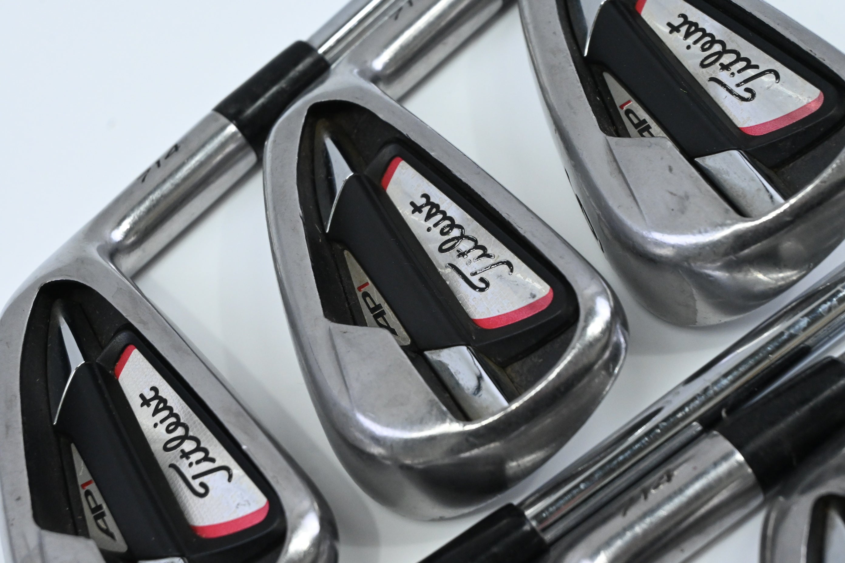 Titleist 714 AP1 Irons / 4-PW / Regular Flex XP 95 Shafts