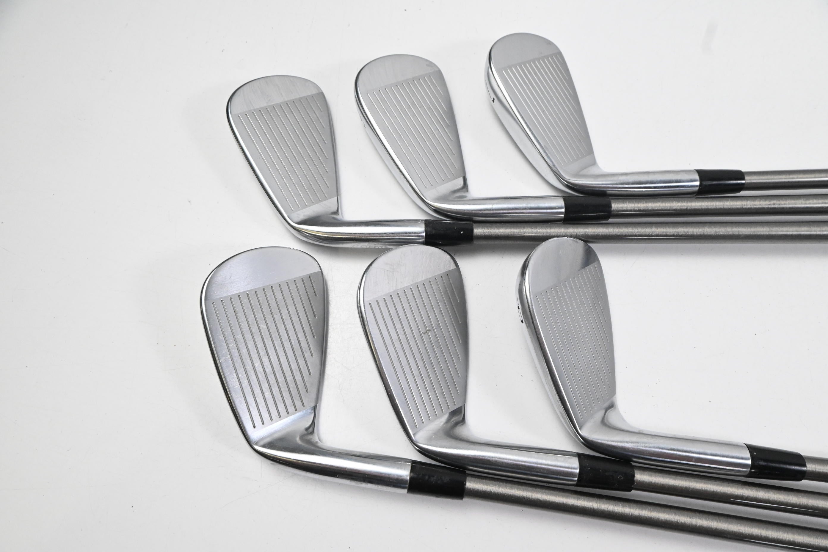 Mizuno Pro 225 Irons / 5-PW / Regular Flex Aerotech Steelfiber i95 Shafts