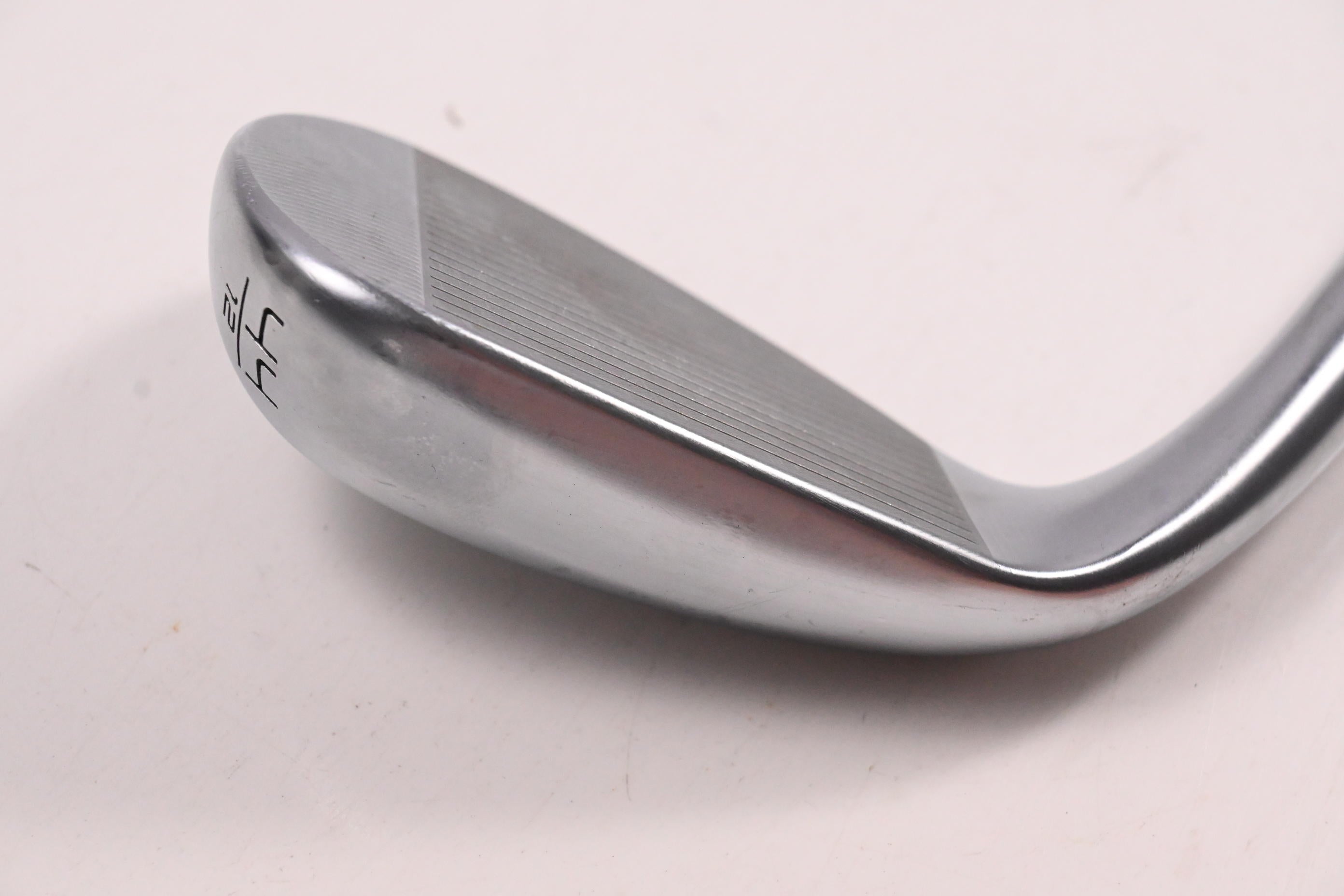 Cleveland CBX 4 Zipcore Pitching Wedge / 44 Degree / Wedge Flex Recoil Dart 80