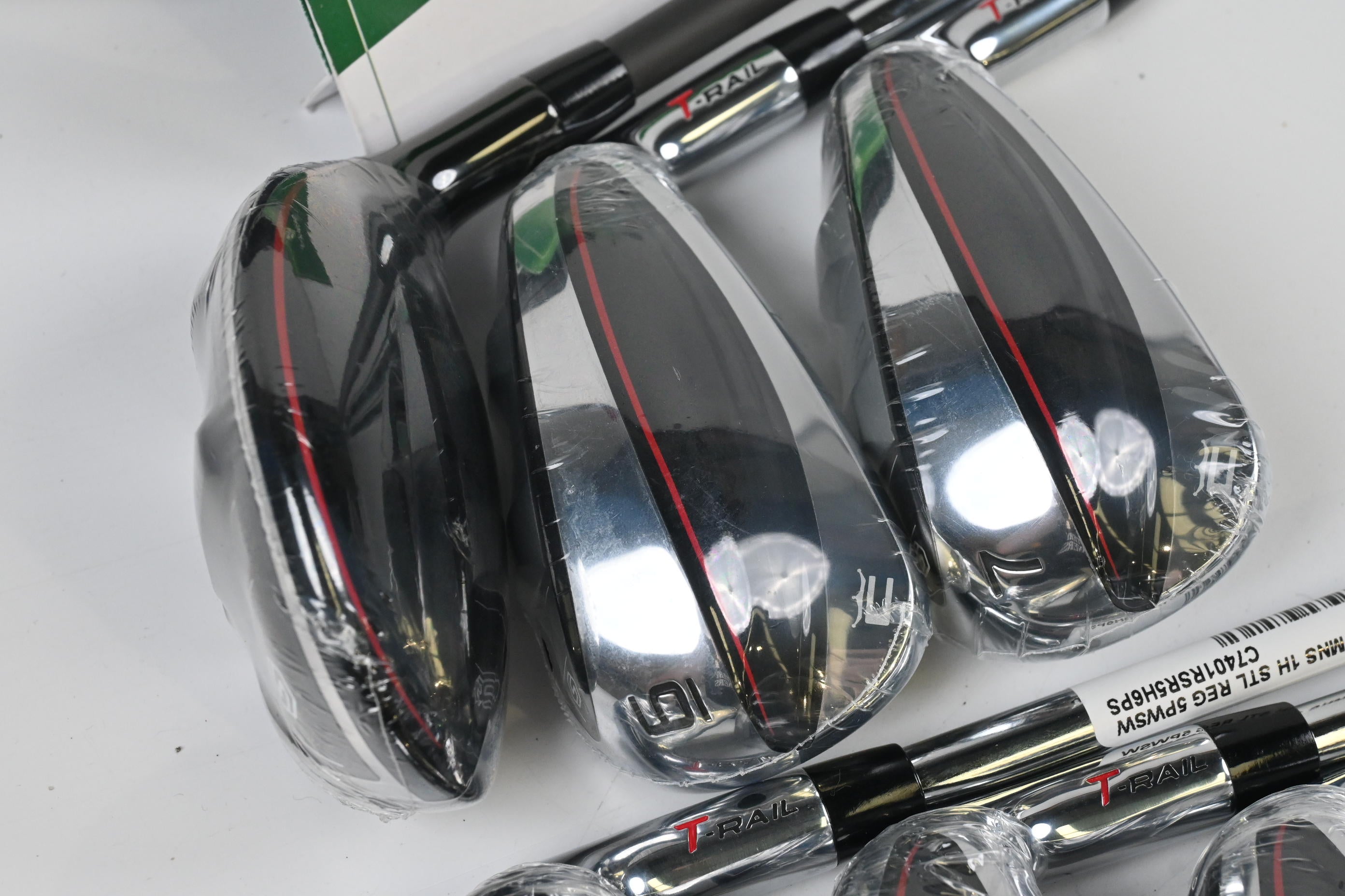 Cobra T-Rail Hybrid Combo Irons / 5H+6-PW+SW / Regular Flex Cobra Ultralite