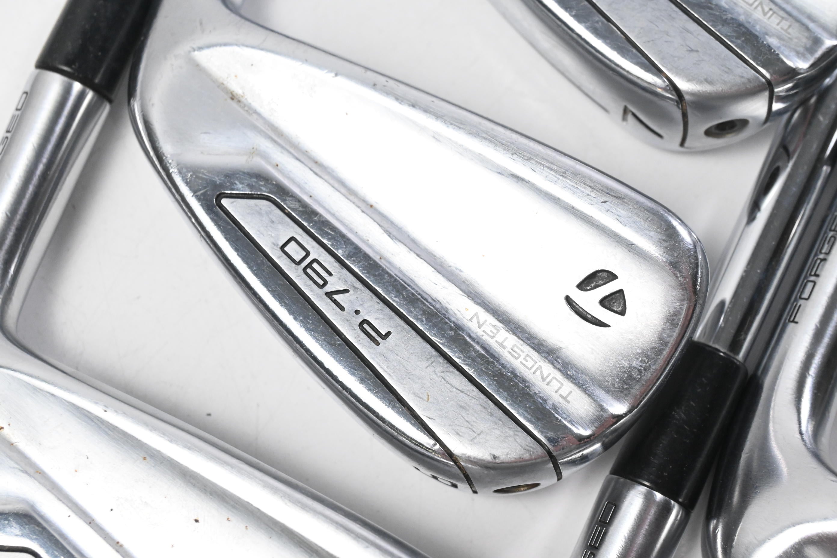 Taylormade P790 2019 Irons / 5-PW / Stiff Flex Dynamic Gold 105 S300 Shafts