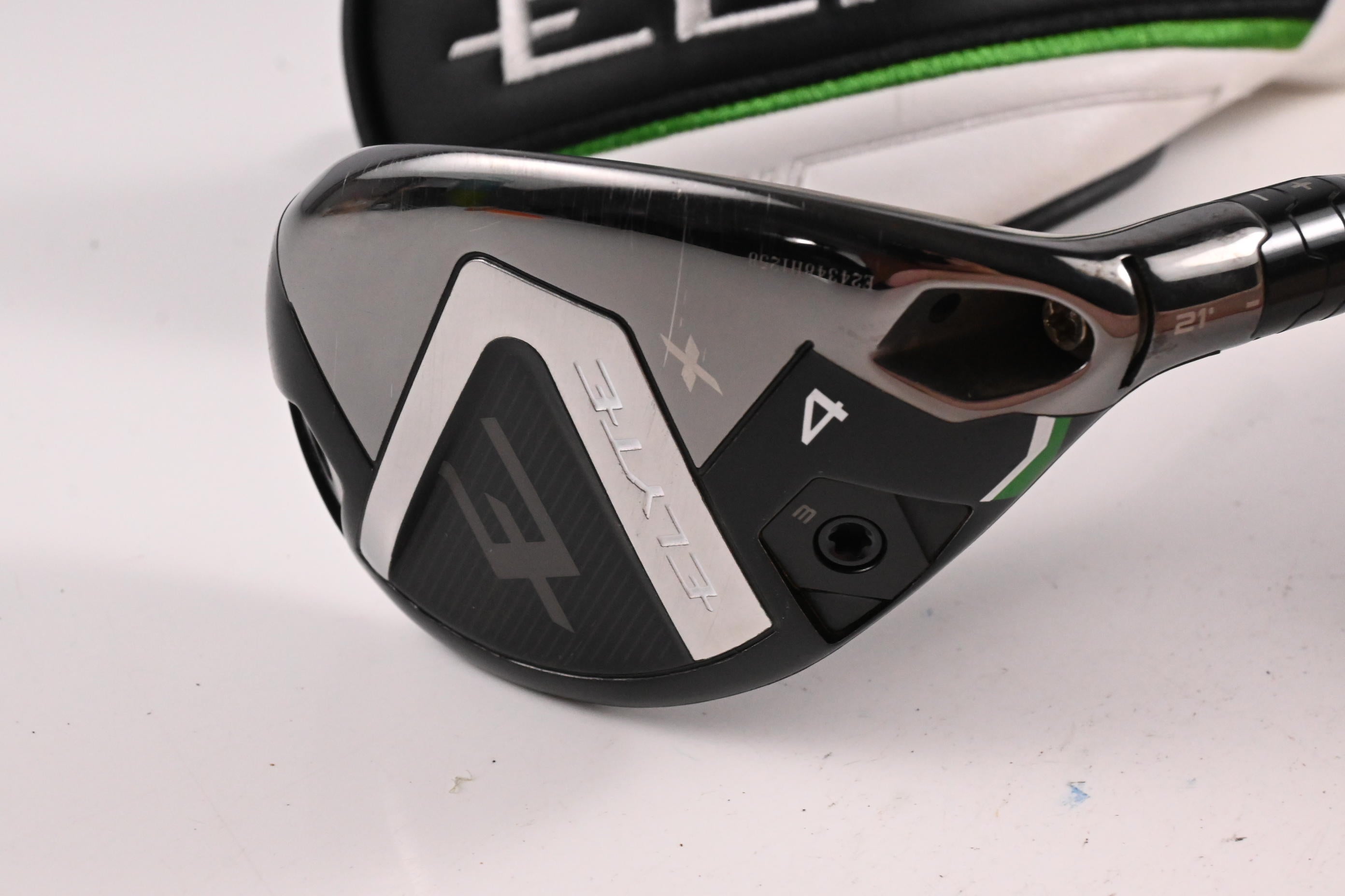 Callaway Elyte X #4 Hybrid / 21 Degree / Regular Flex Denali Charcoal 60 Shaft