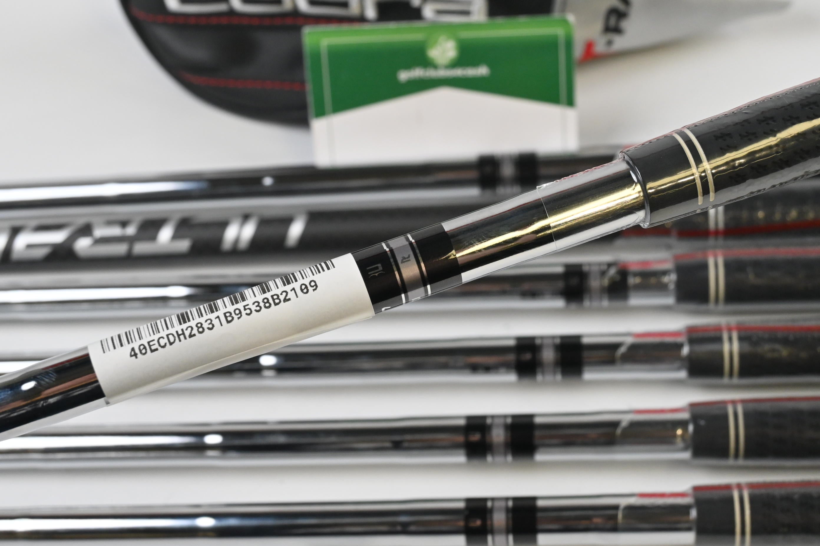 Cobra T-Rail Hybrid Combo Irons / 5H+6-PW+SW / Regular Flex Cobra Ultralite