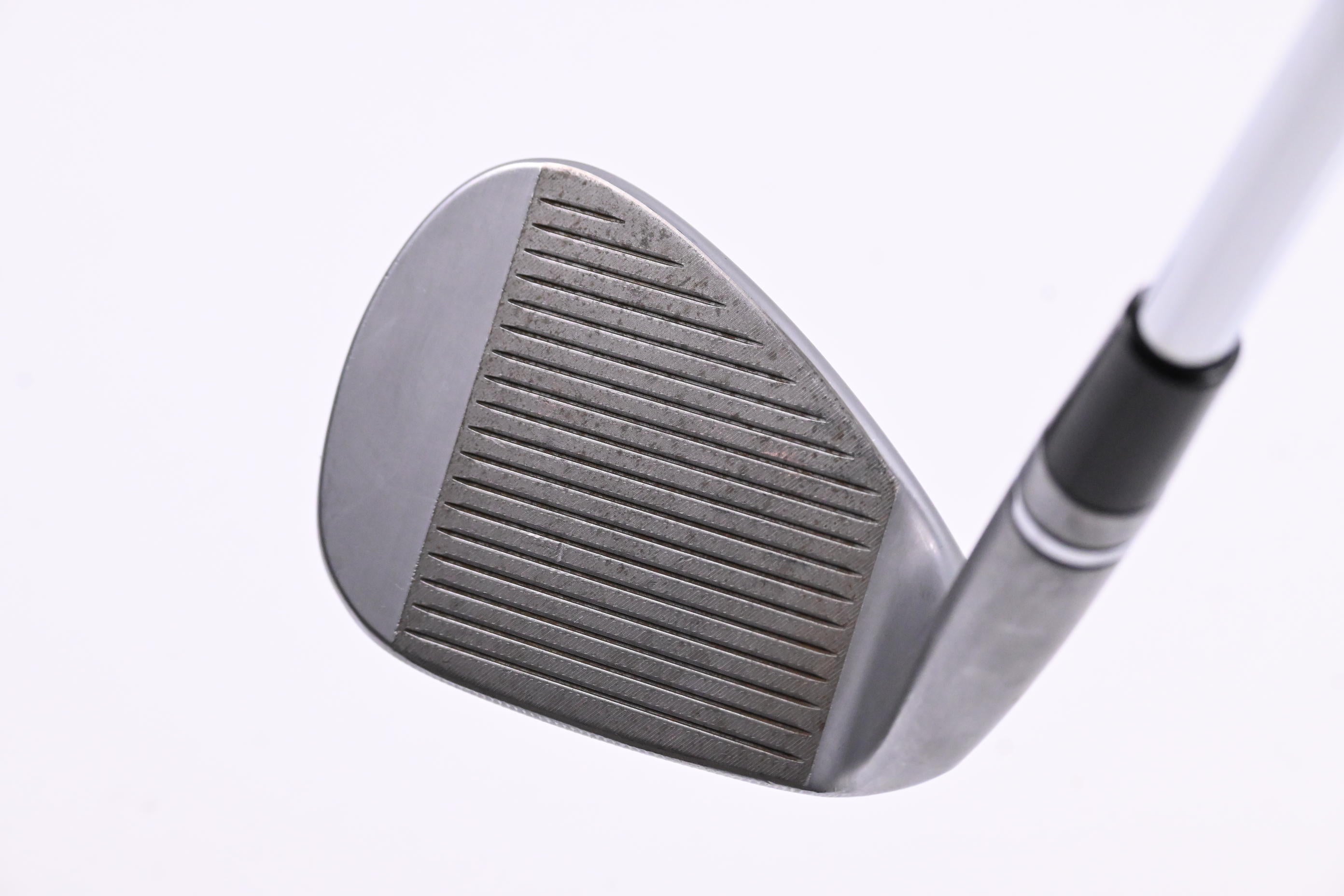 Taylormade Milled Grind 5 Gap Wedge / 52 Degree / Wedge Flex Dynamic Gold 115