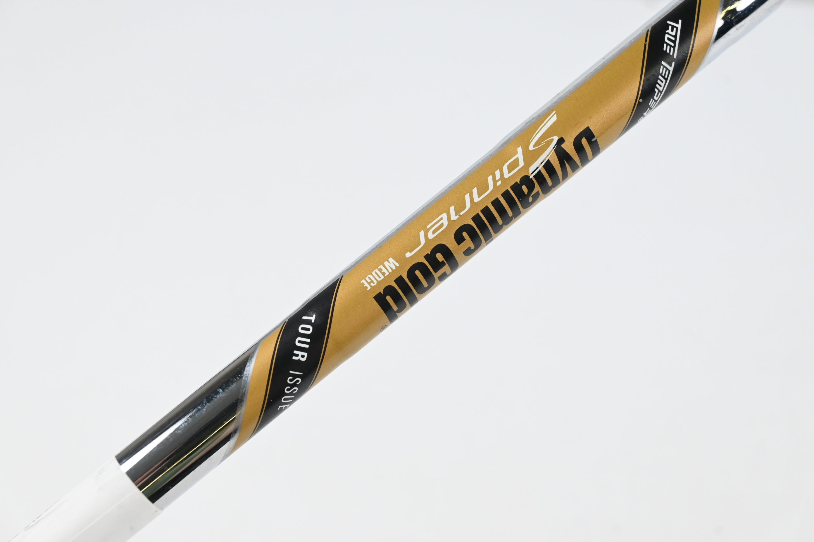 Cleveland RTX ZipCore Sand Wedge / 54 Degree / Wedge Flex Dynamic Gold Spinner