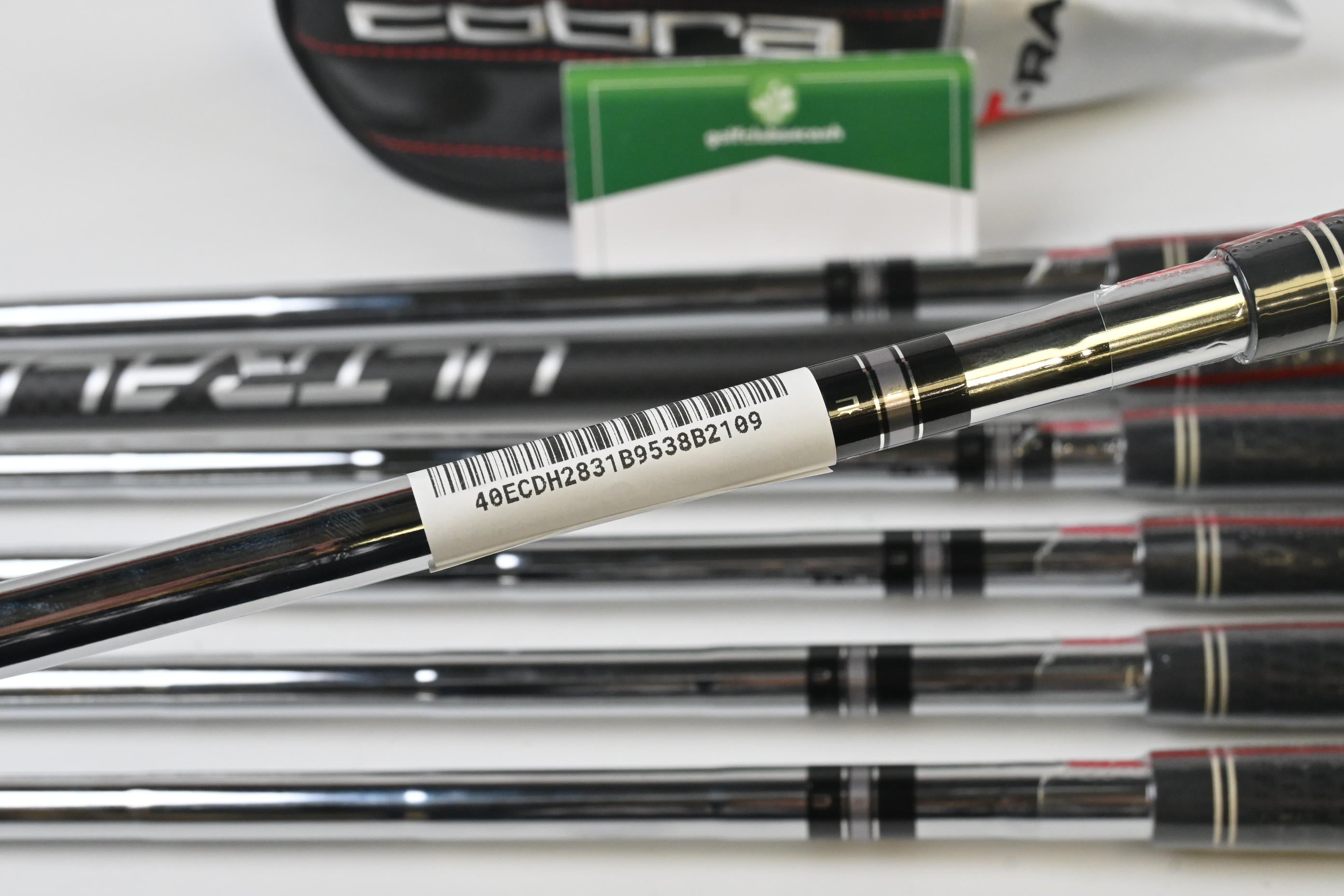 Cobra T-Rail Hybrid Combo Irons / 5H+6-PW+SW / Regular Flex Cobra Ultralite