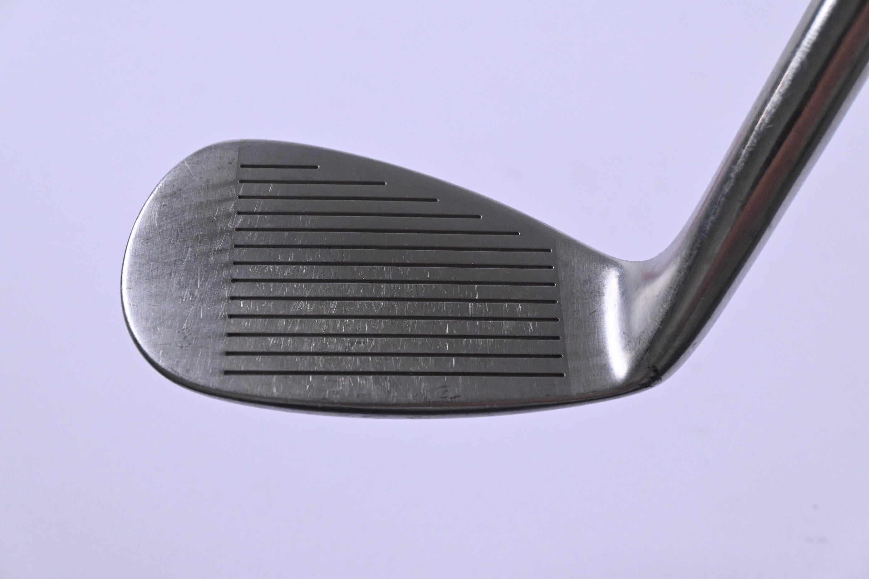 Wilson TW5 Gap Wedge / 52 Degree / Regular Flex Dynamic Gold R300 Shaft