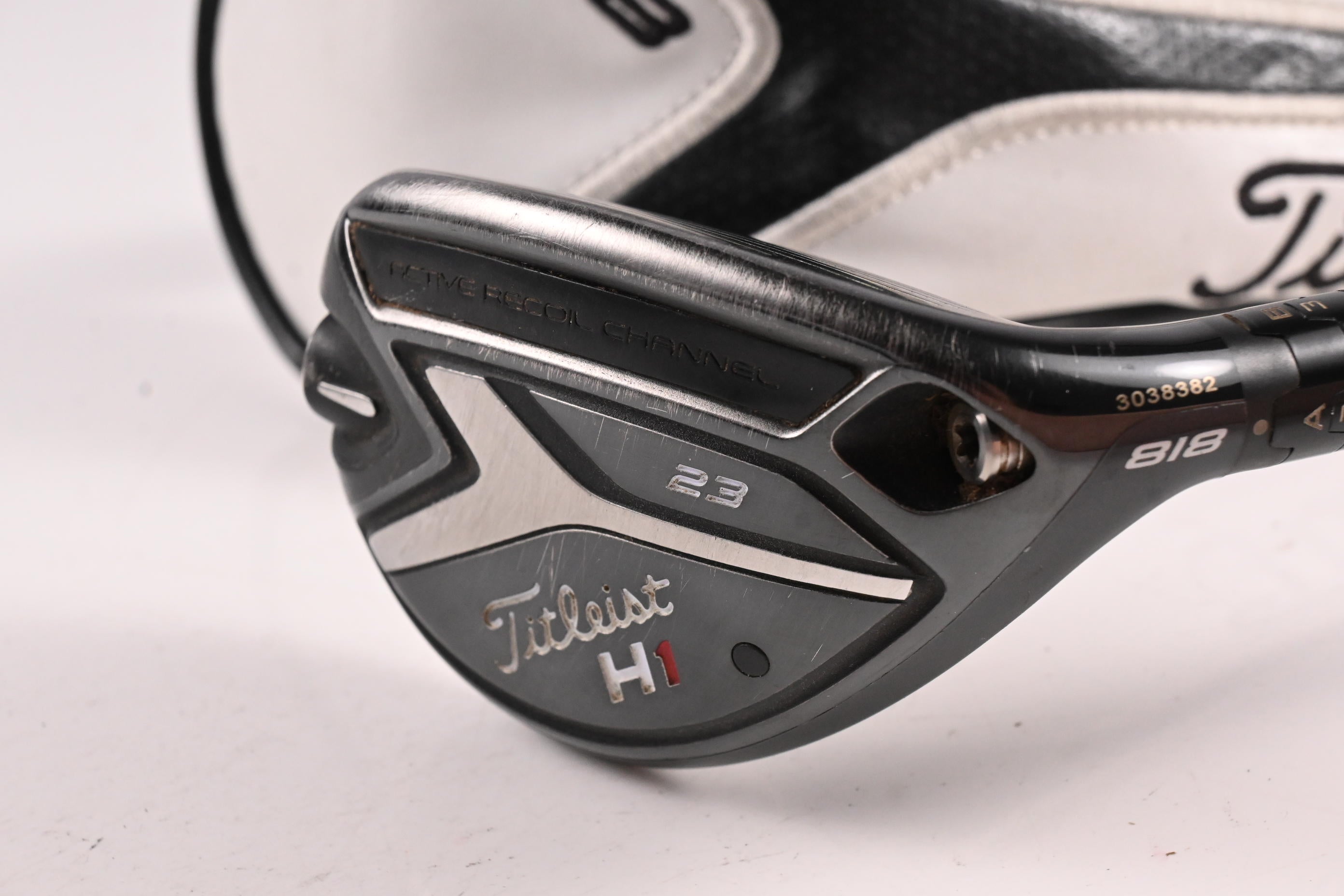 Titleist 818 H1 #4 Hybrid / 23 Degree / Regular Flex Tensei CK Red 60 Shaft