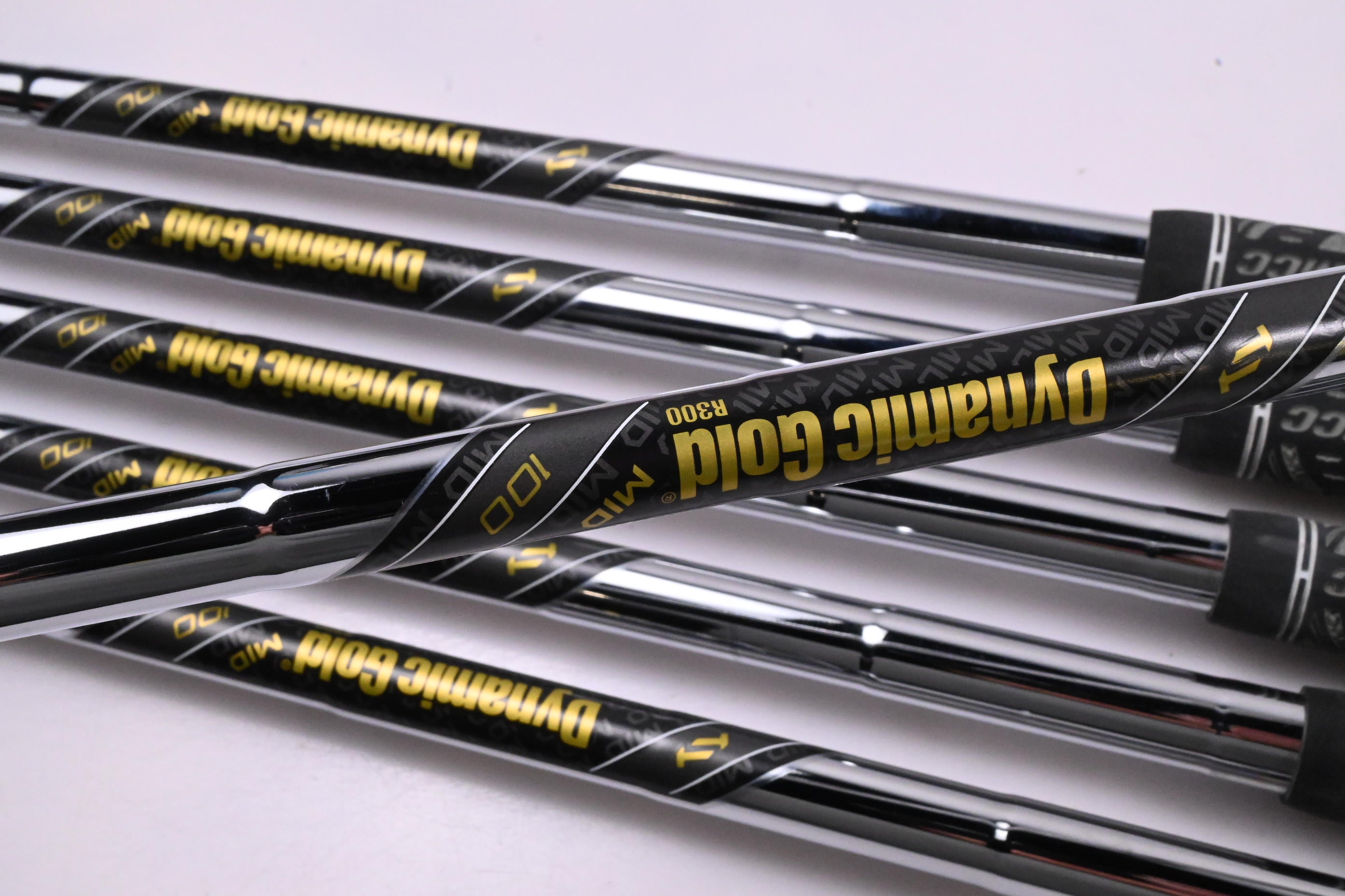 Mizuno Pro 245 Irons / 5-PW / Regular Flex Dynamic Gold Mid 100 R300 Shafts