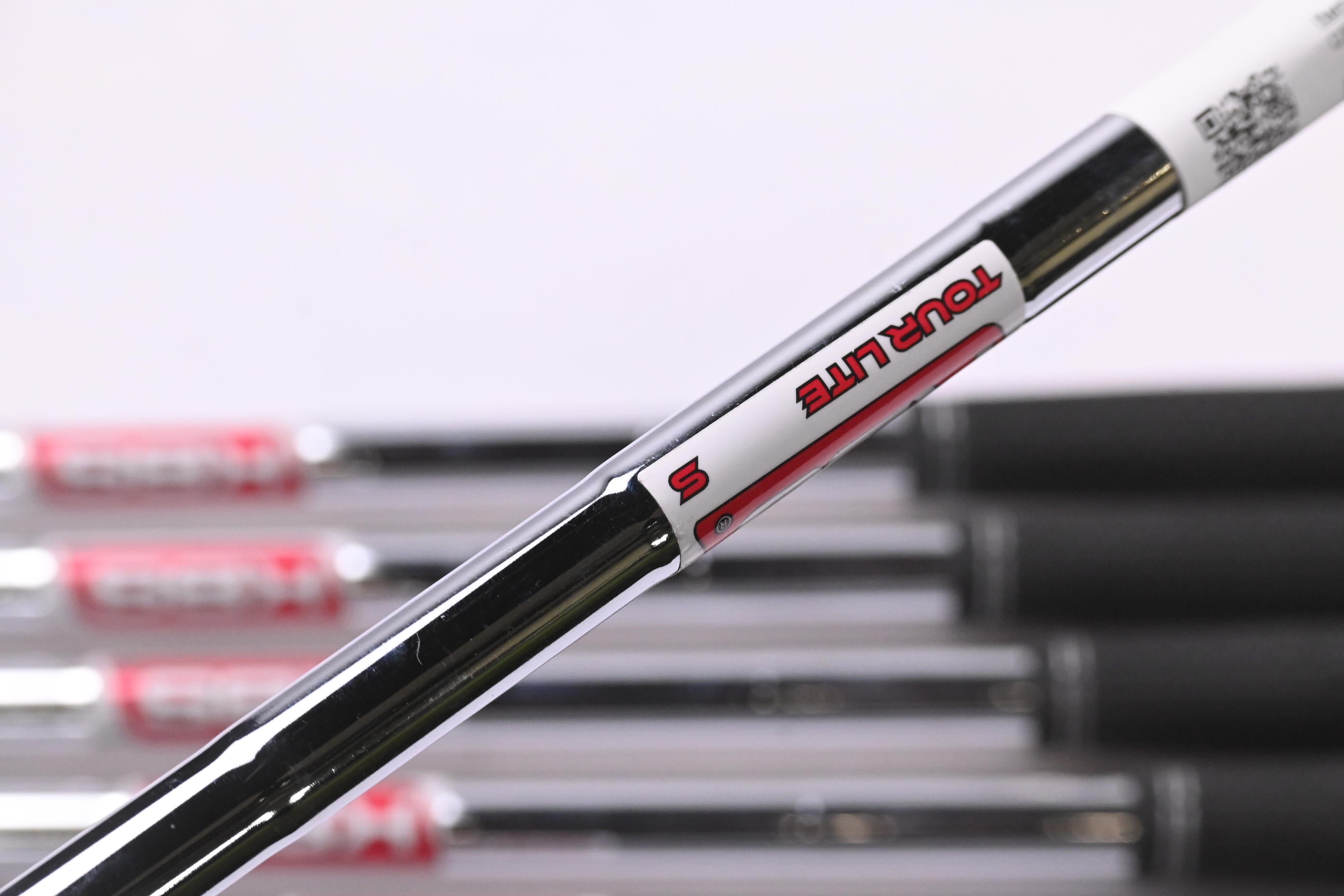 Cobra DS-Adapt Irons / 5-PW / Stiff Flex KBS Tour Lite Shafts