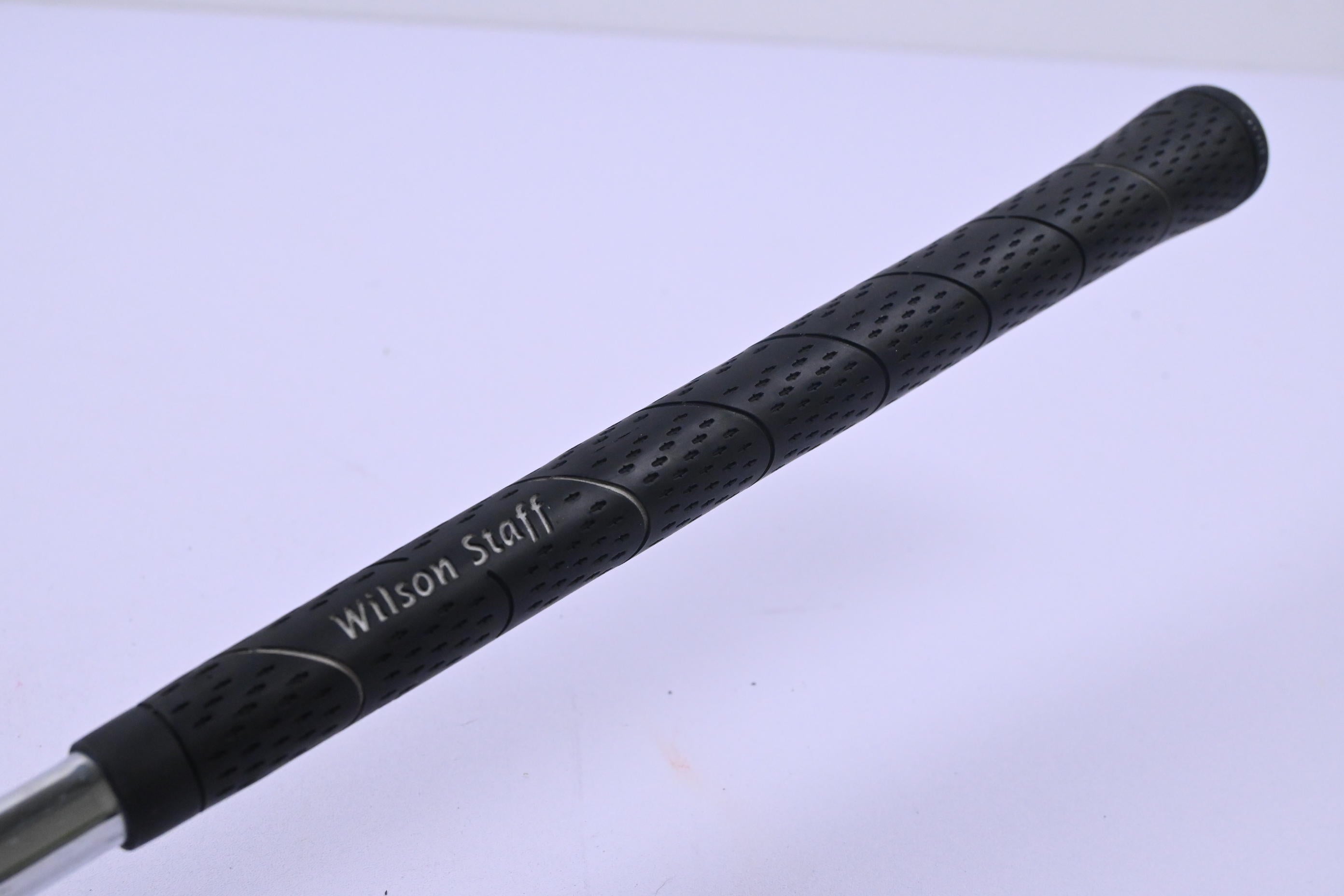 Wilson TW5 Gap Wedge / 52 Degree / Regular Flex Dynamic Gold R300 Shaft