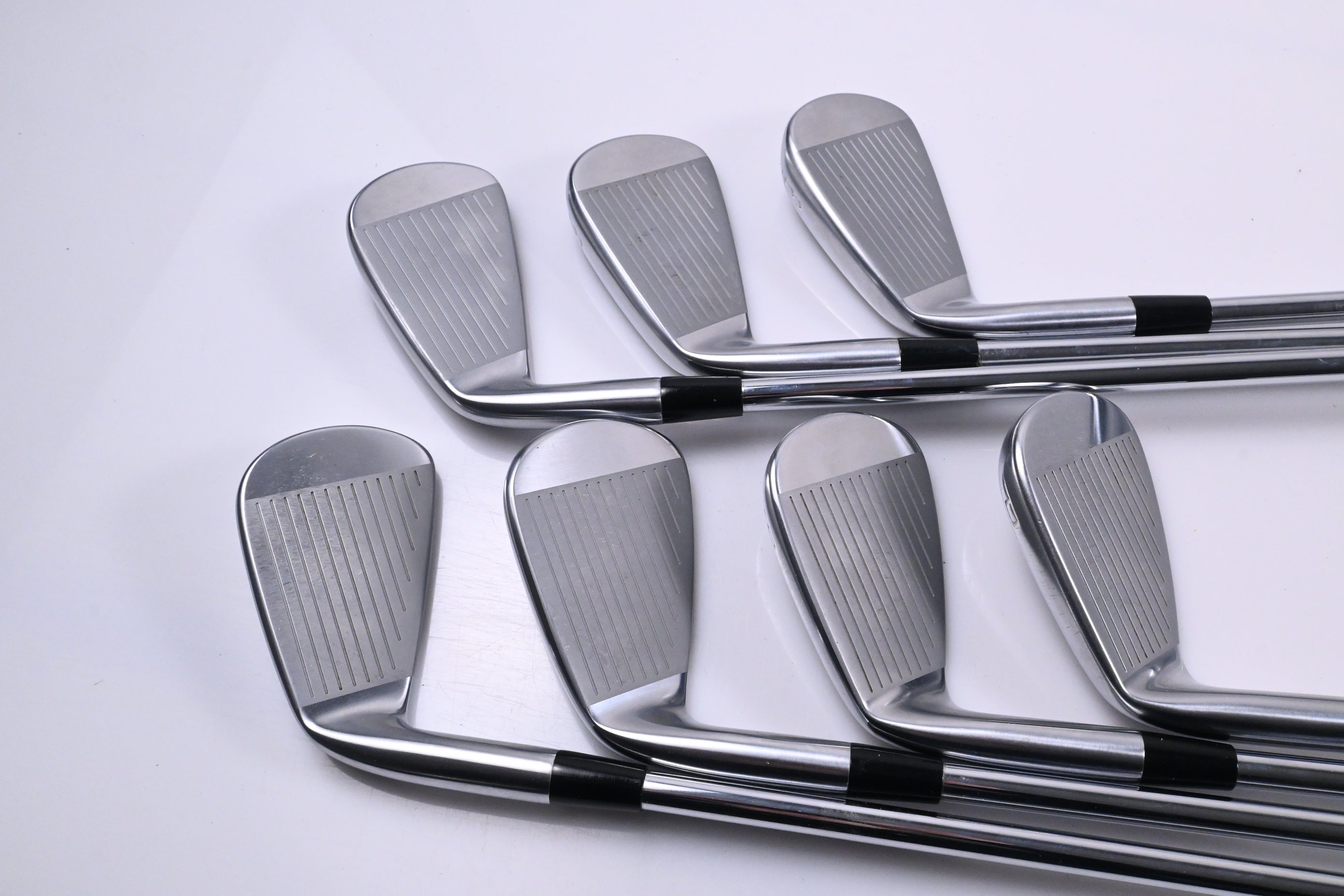 Mizuno Pro 245 Irons / 4-PW / Regular Flex Dynamic Gold Mid 100 R300 Shafts
