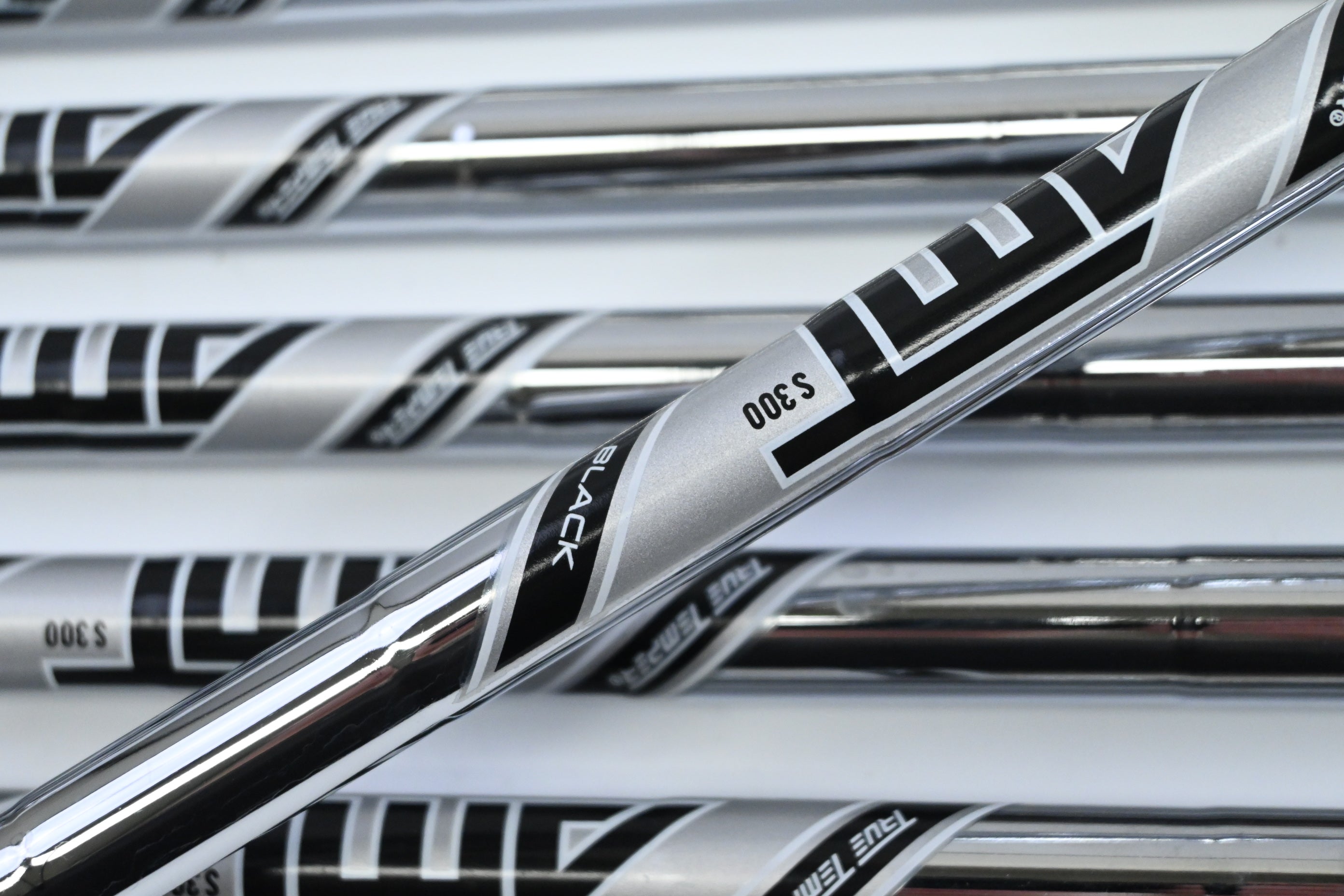 Titleist T200 2023 Irons / 4-PW / Stiff Flex AMT Black S300 Shafts