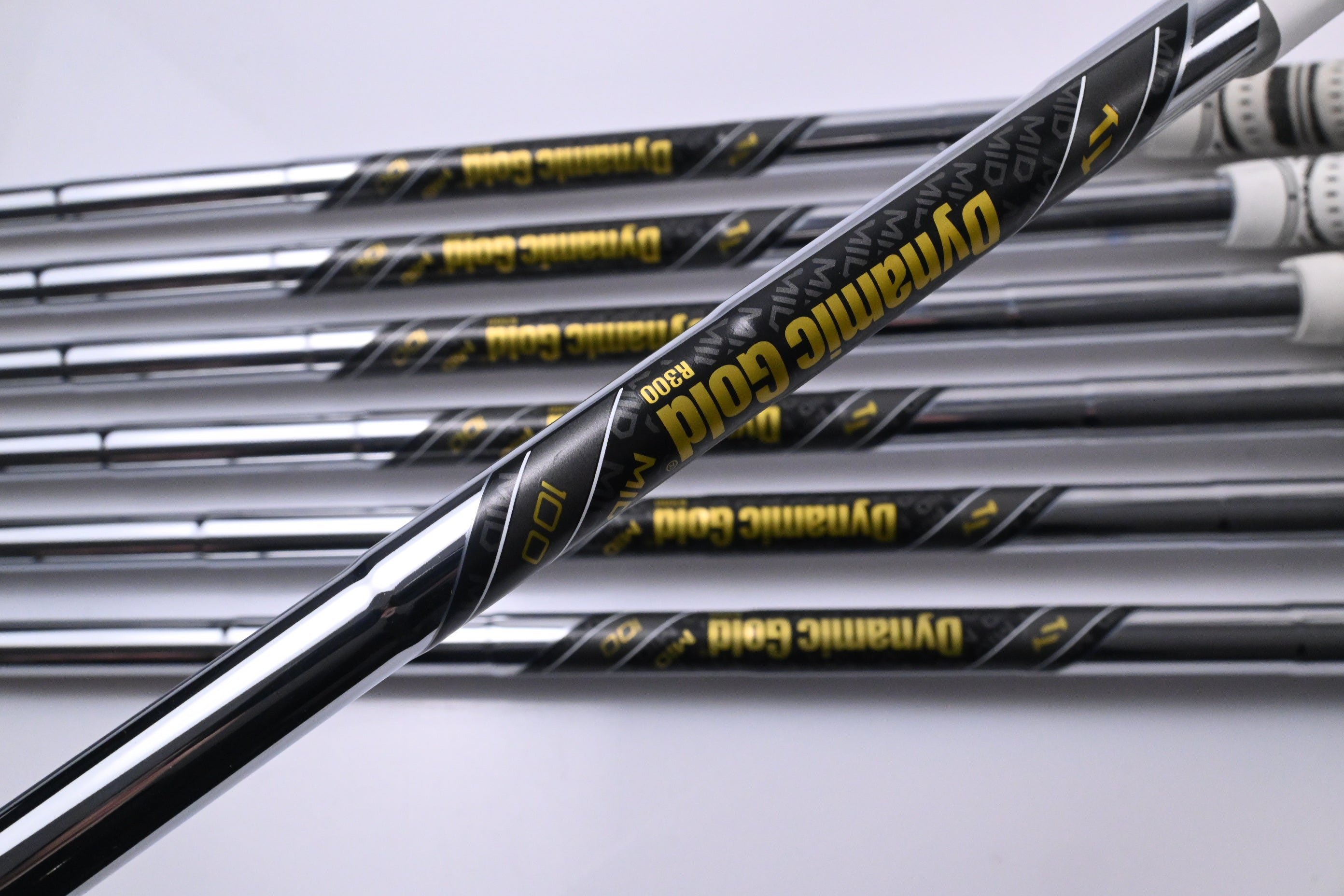 Mizuno Pro 245 Irons / 4-PW / Regular Flex Dynamic Gold Mid 100 R300 Shafts