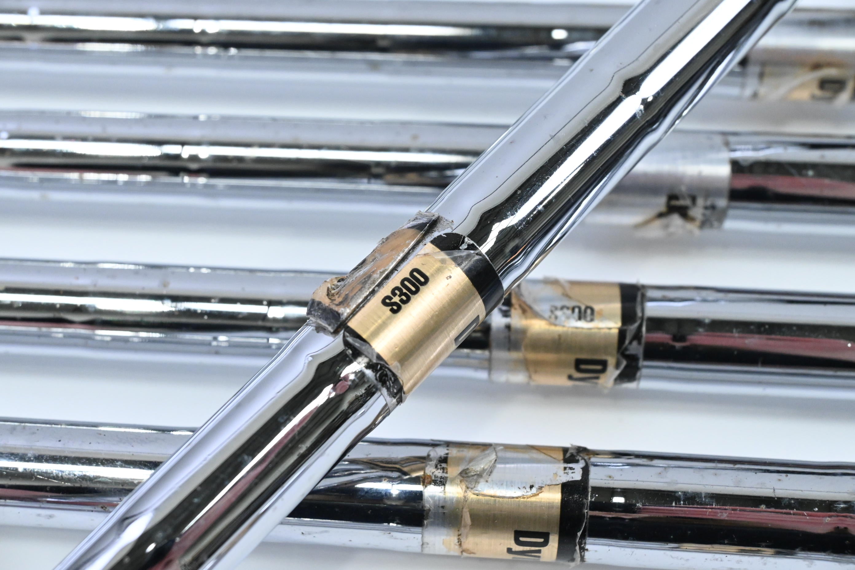 Left Hand Mizuno MX-20 Irons / 3-9 / Stiff Flex Dynamic Gold Lite S300 Shafts