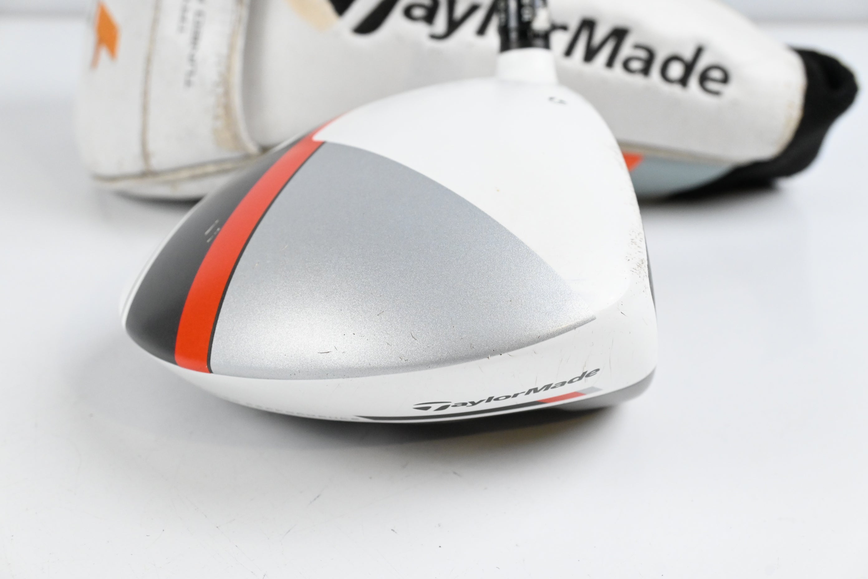 Taylormade R1 Driver / 8-12 Degree / Regular Flex Aldila RIP Phenom 55 Shaft