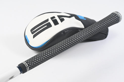 Taylormade SIM2 Max #3 Hybrid / 19 Degree / Regular Flex Ventus Blue 6 Shaft