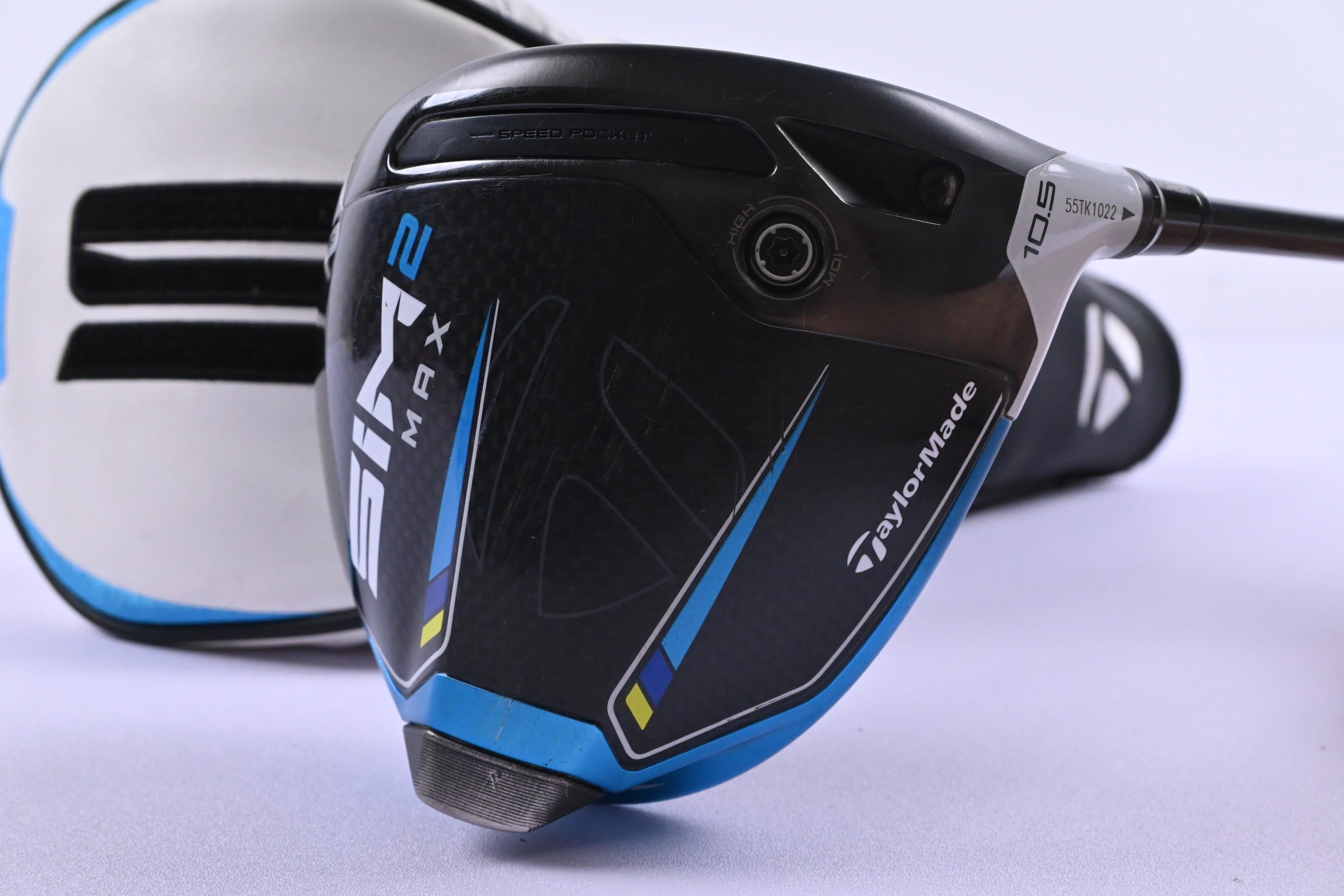 Taylormade SIM2 Max Driver / 10.5 Degree / Stiff Flex Kai'li Blue 70 Shaft