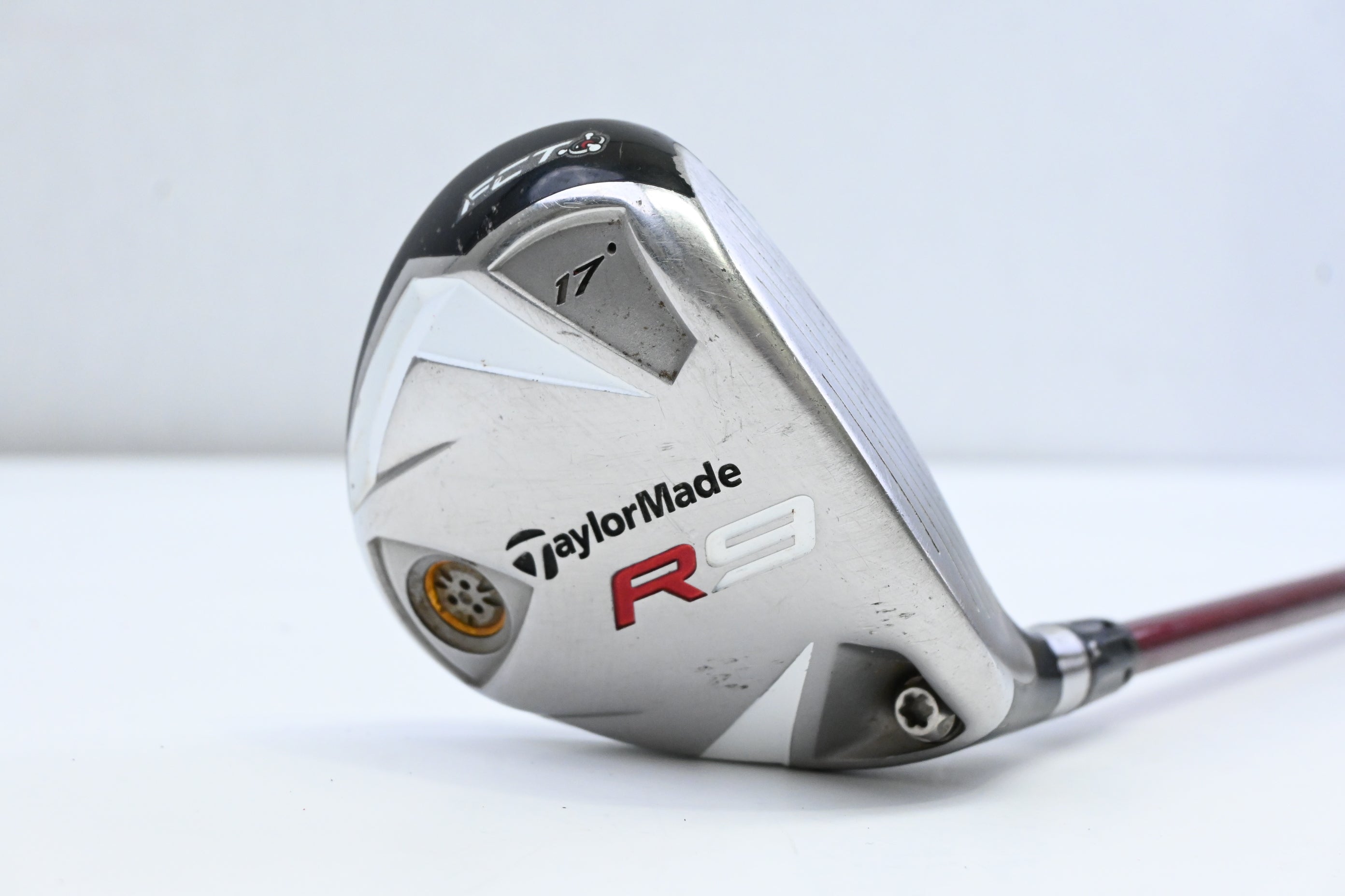 Taylormade R9 Fairway #4 Wood / 17 Degree / Regular Flex Fujikura Motore 70