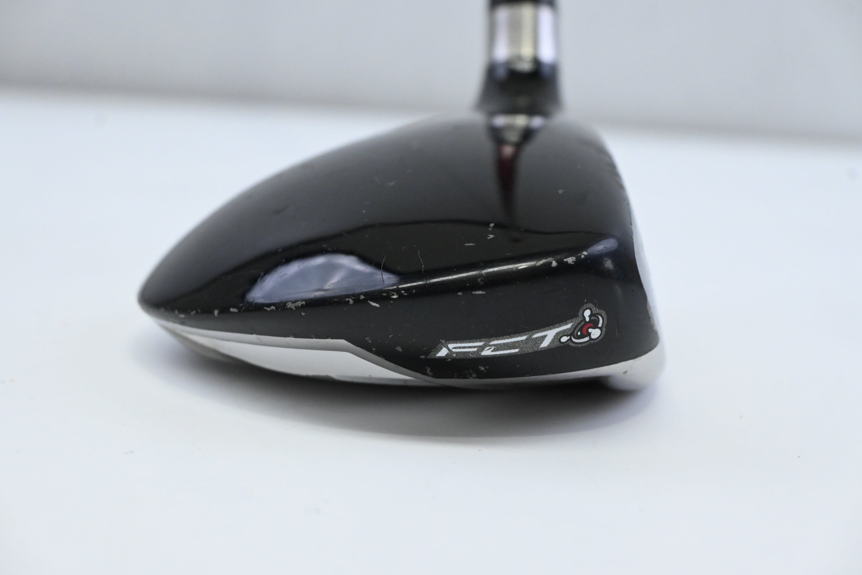 Taylormade R9 Fairway #4 Wood / 17 Degree / Regular Flex Fujikura Motore 70