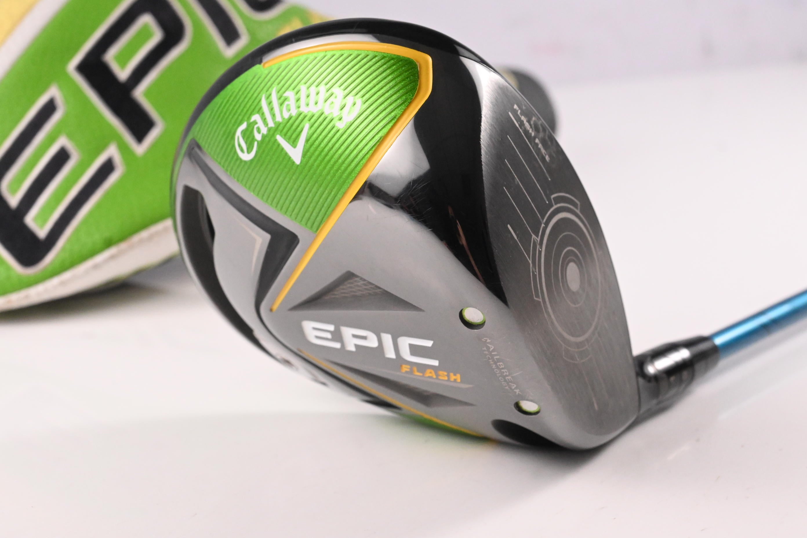 Callaway Epic Flash Driver / 10.5 Degree / Regular Flex Evenflow Blue 65 Shaft