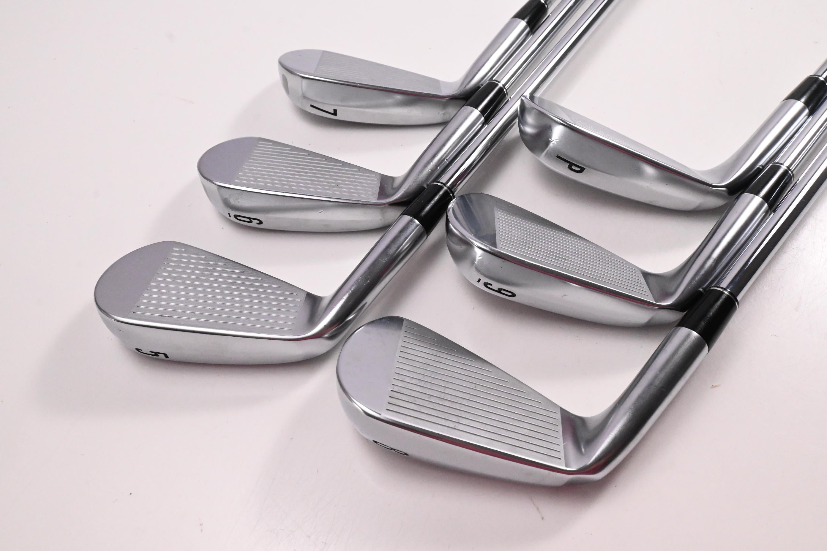 Srixon ZXi5 Irons / 5-PW / Regular Flex Dynamic Gold Mid 100 R300 Shafts