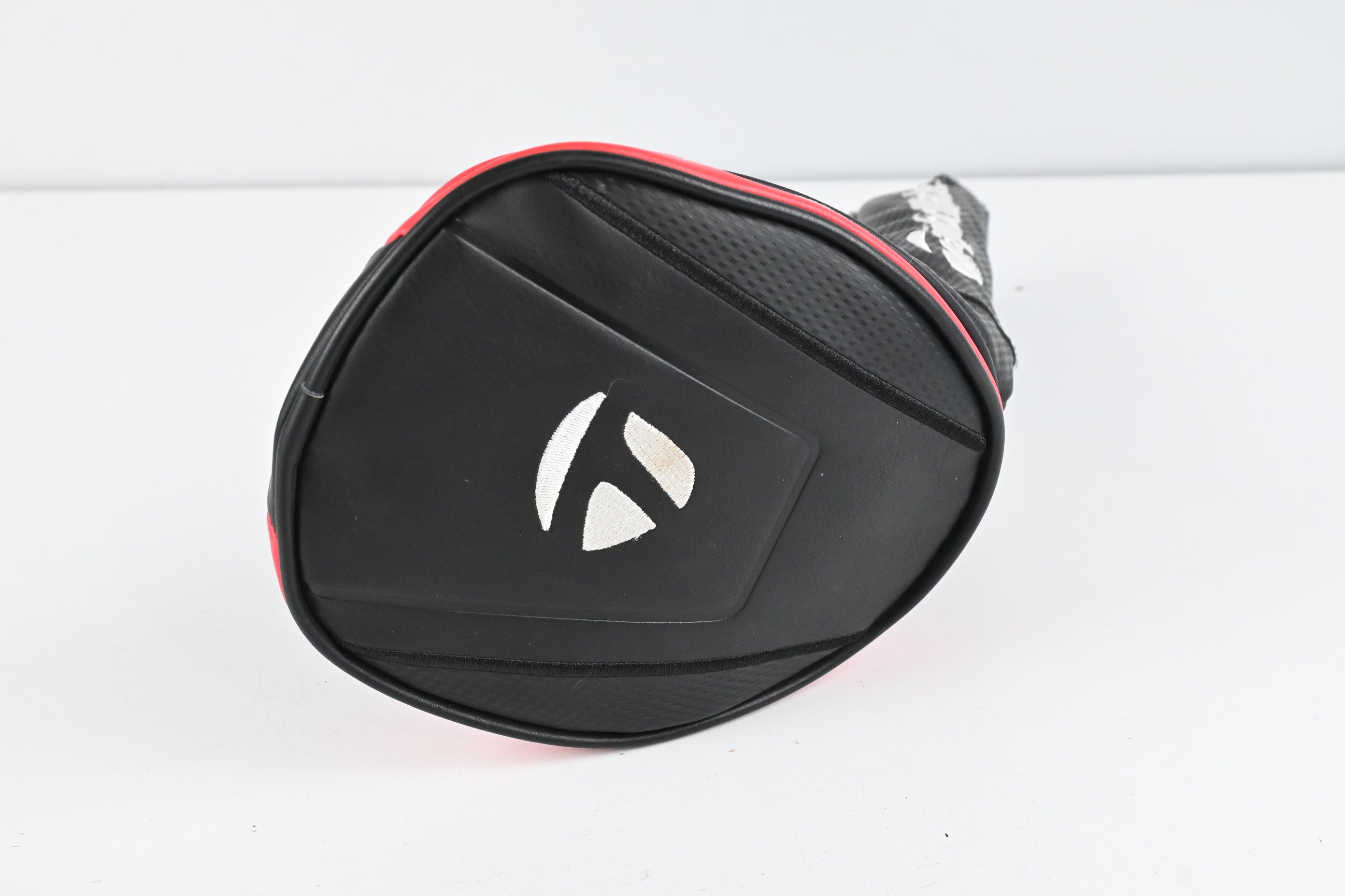 Taylormade Stealth Plus Driver / 9 Degree / Regular Flex Fujikura Ventus Red 5