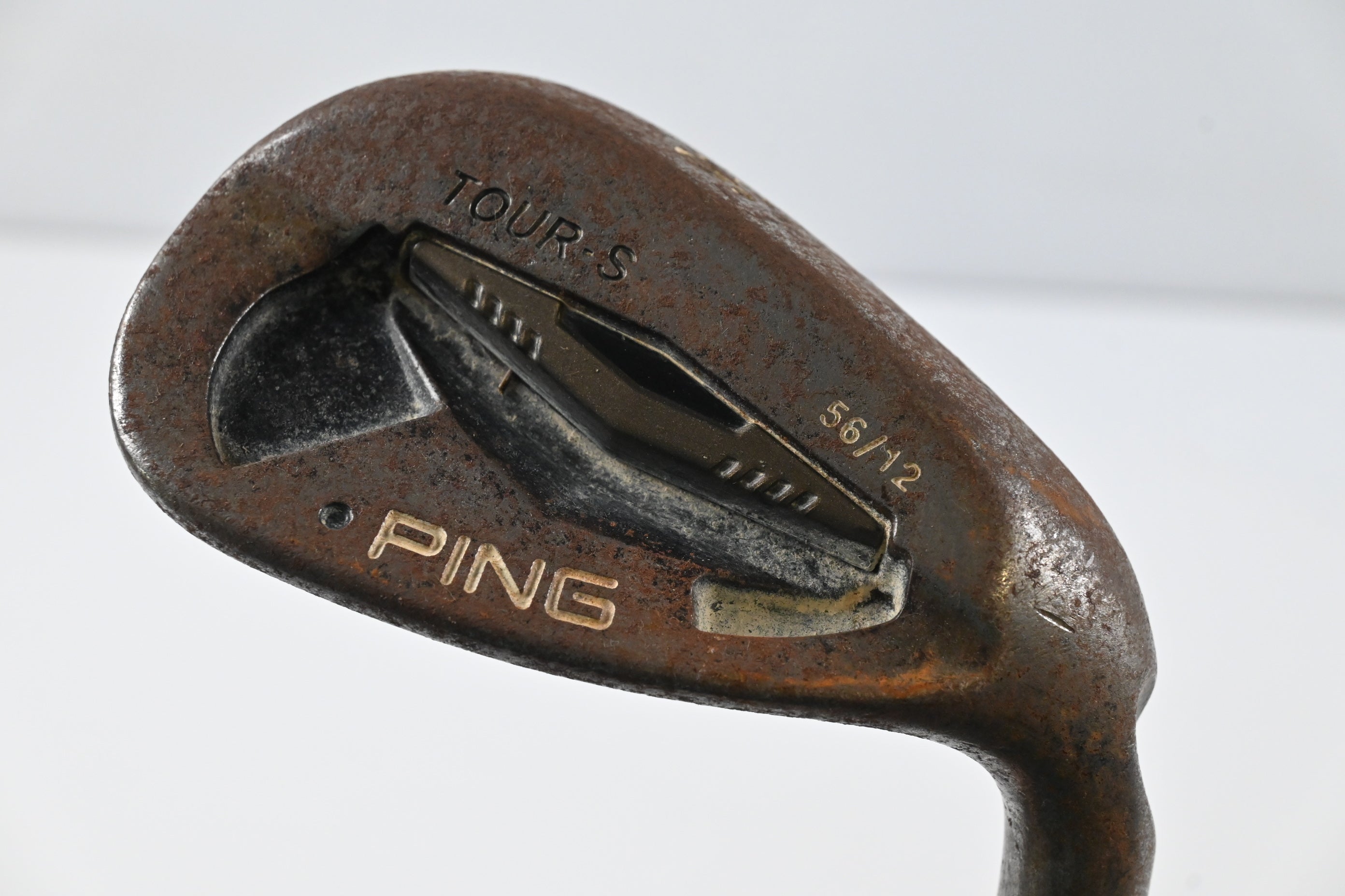 Ping Tour-S Sand Wedge / 56 Degree / Black Dot / Stiff Flex Dynamic Gold S300