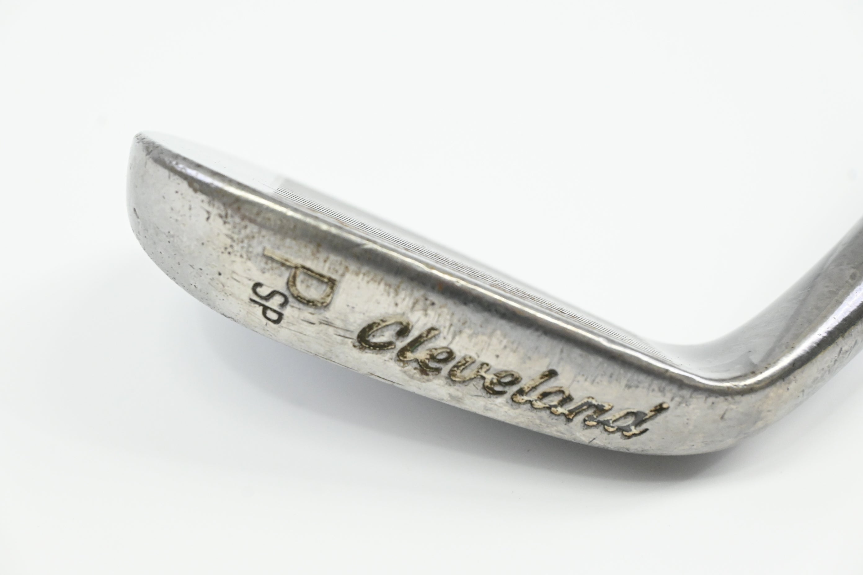 Cleveland 588 Tour Action Pitching Wedge / 47 Degree / Wedge Flex Dynamic Gold