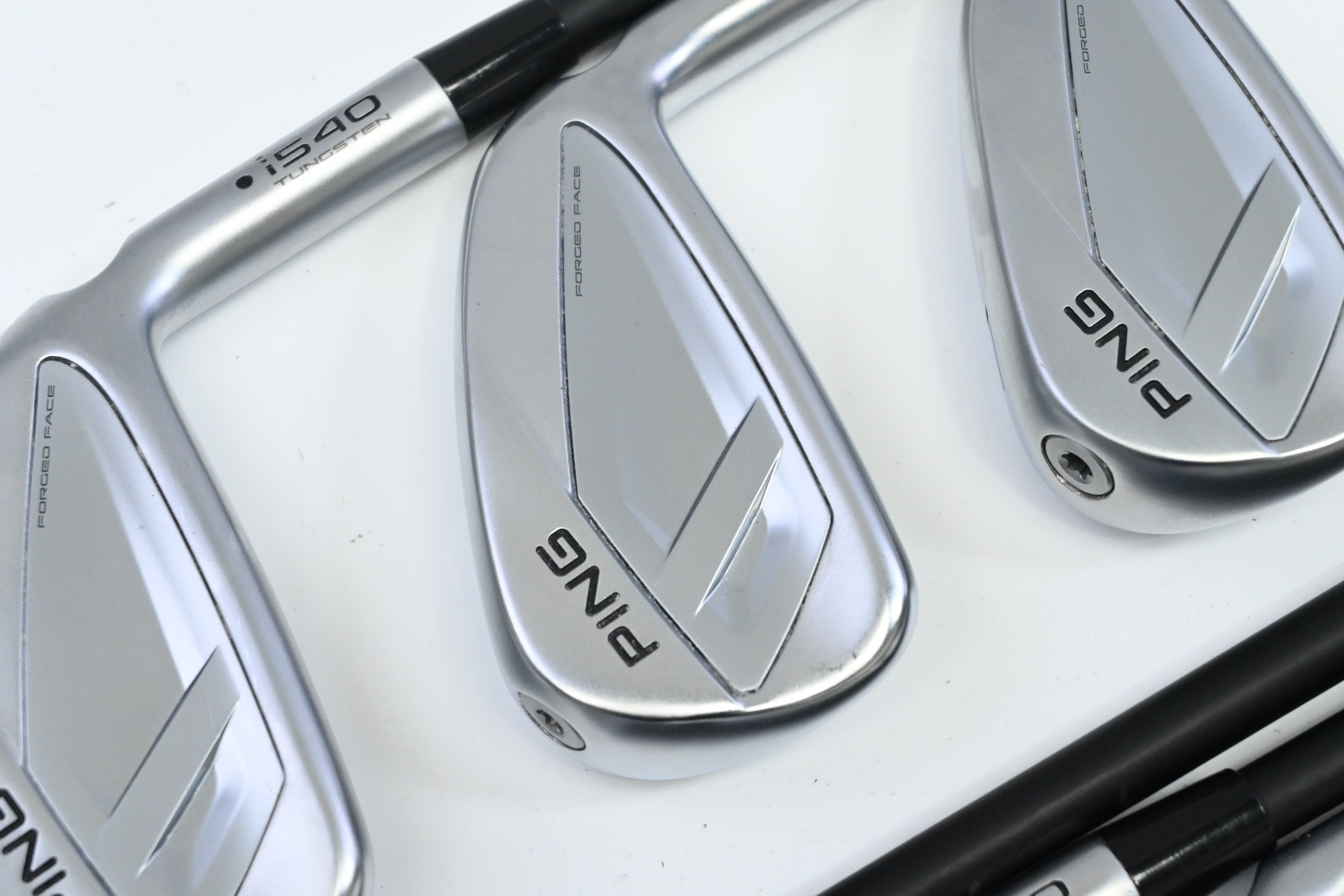 Ping i540 Irons / 5-PW+UW / Black Dot / Regular Flex Ping Alta CB Blue AWT