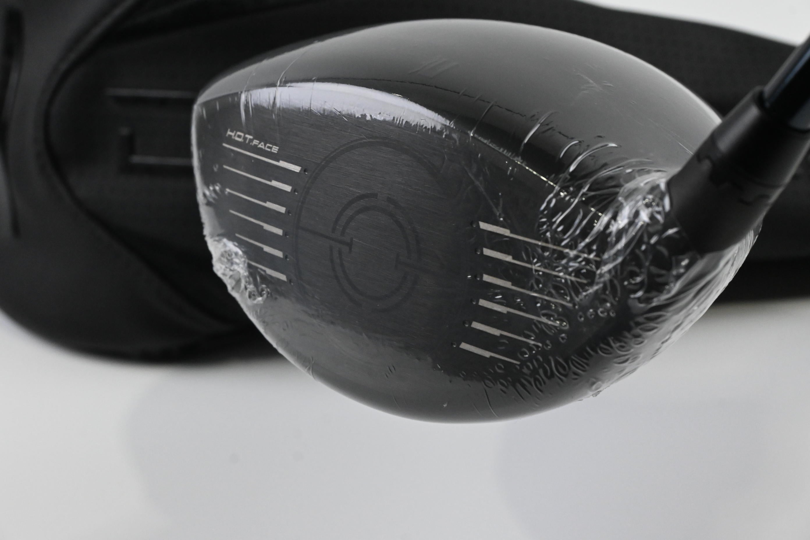 Cobra Darkspeed LS Driver / 9 Degree / Stiff Flex UST Lin-Q M40X White 6 Shaft