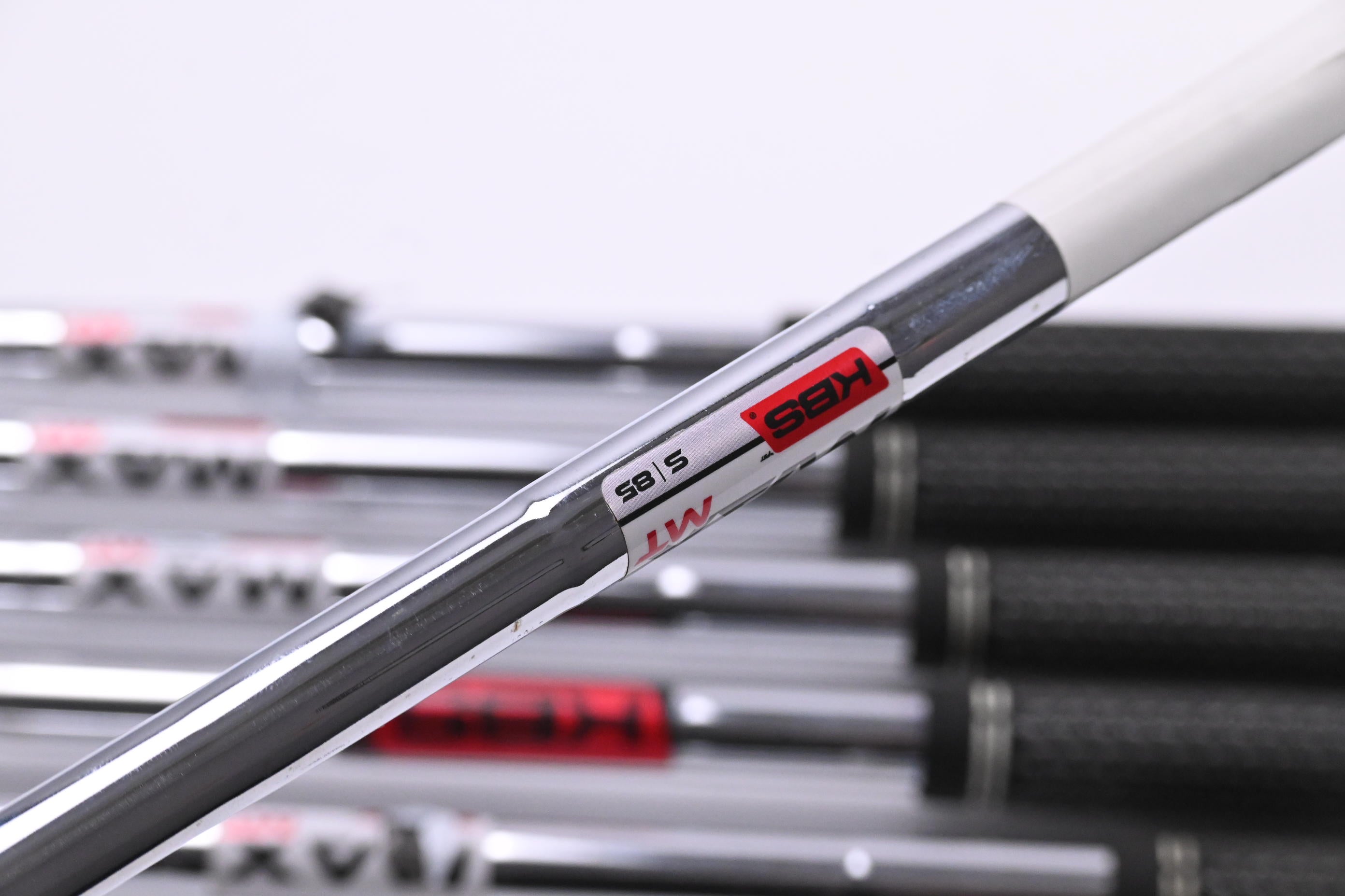 Taylormade SIM2 Max Irons / 6-PW+SW / Stiff Flex KBS MAX MT 85 Shafts