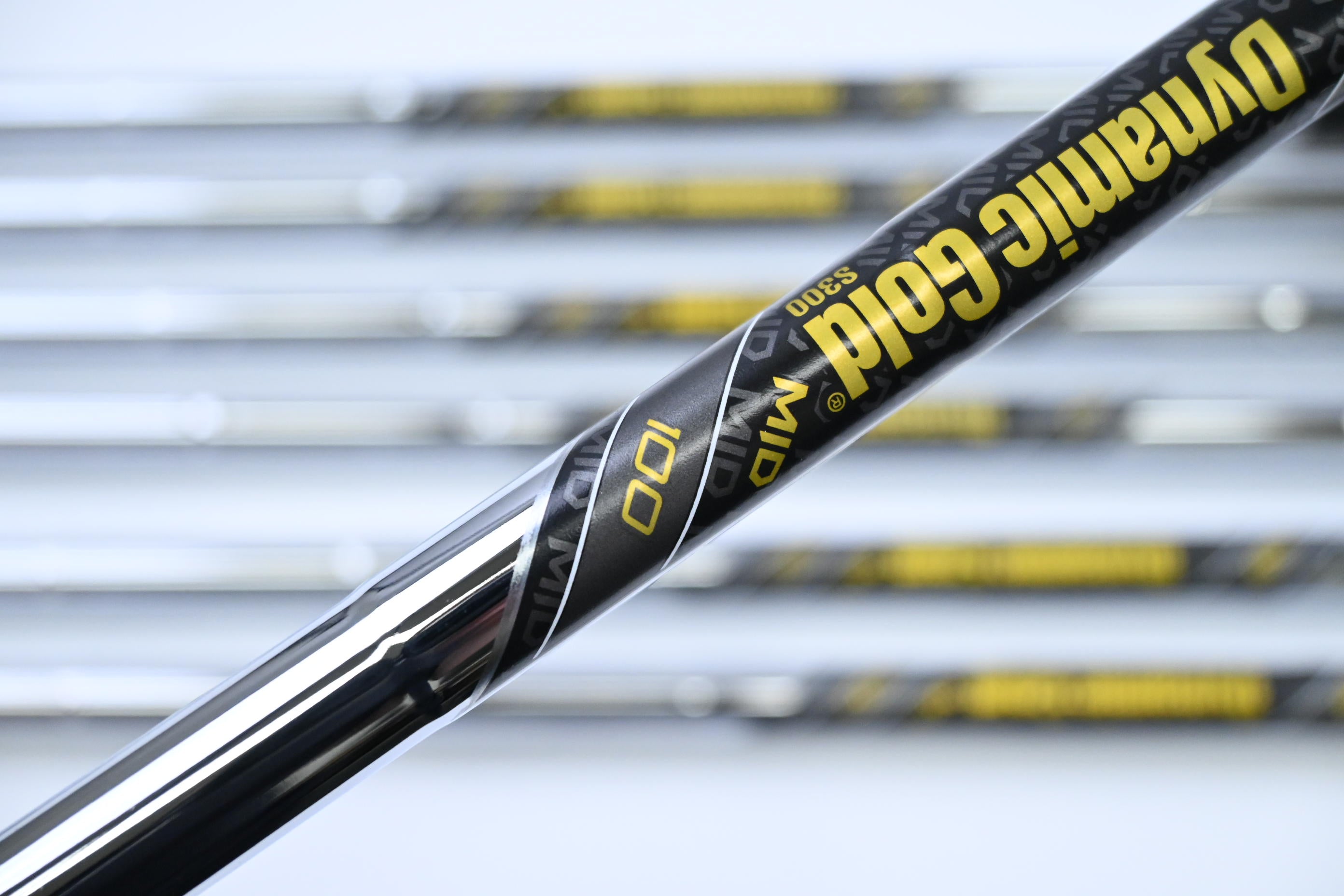Ping i530 Irons / 4-PW / Black Dot / Stiff Flex Dynamic Gold 100 S300 Shafts