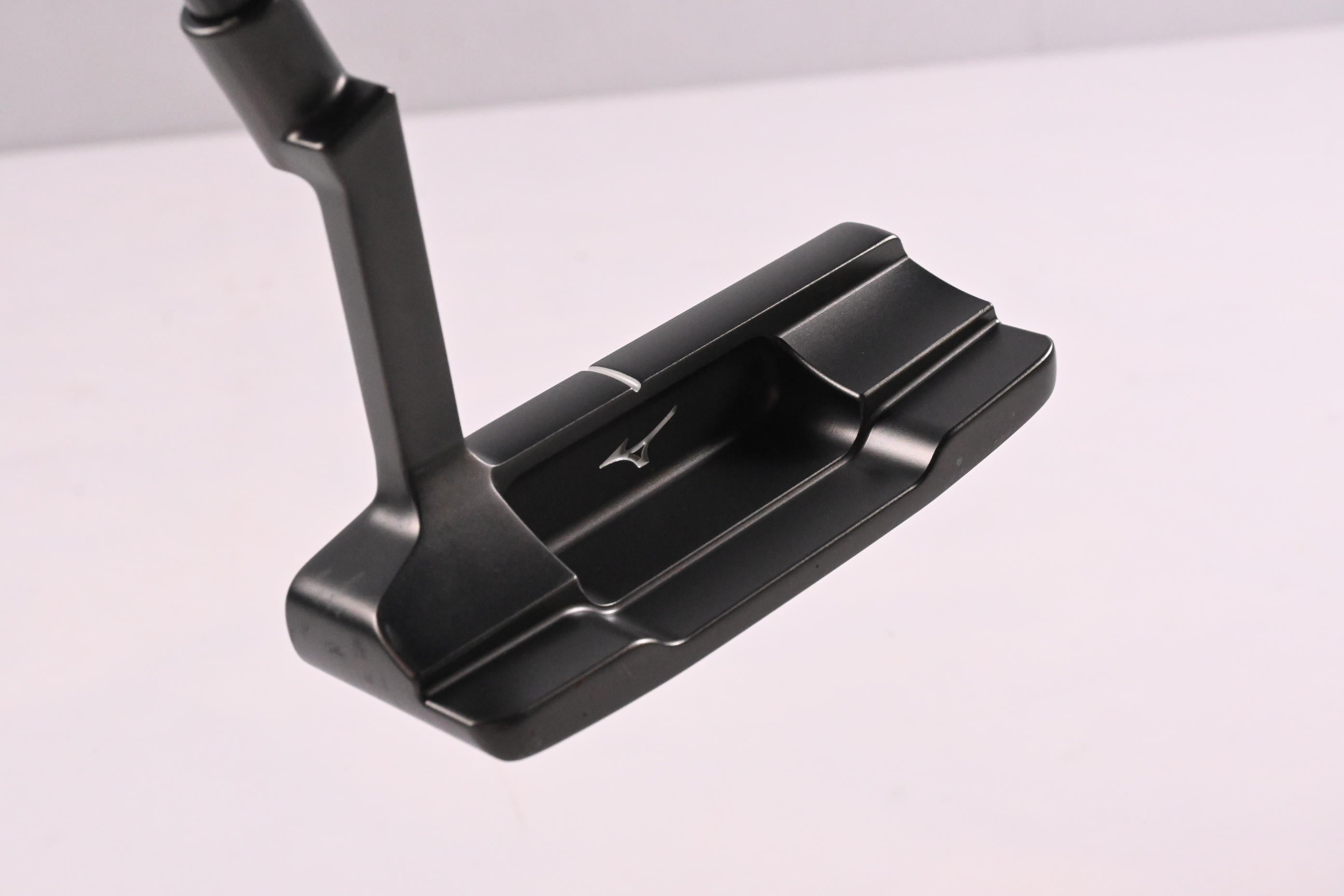Mizuno M.Craft City Series Osaka P Putter / 34 Inch